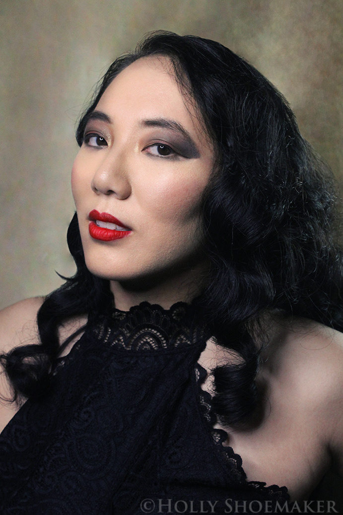 Mae B Koi: Burlesque