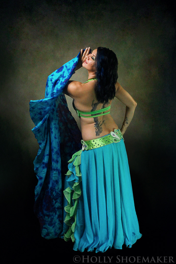 Diosa Lys: Belly Dancer