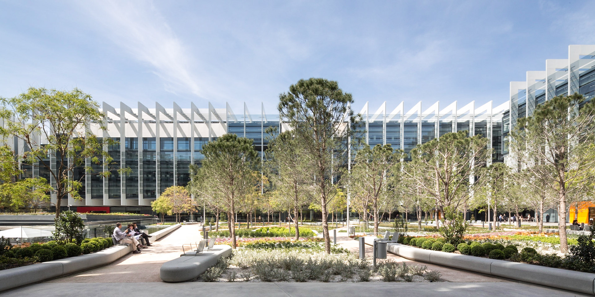 Campus Repsol Headquarters / Madrid, Spain / Rafael De La-Hoz