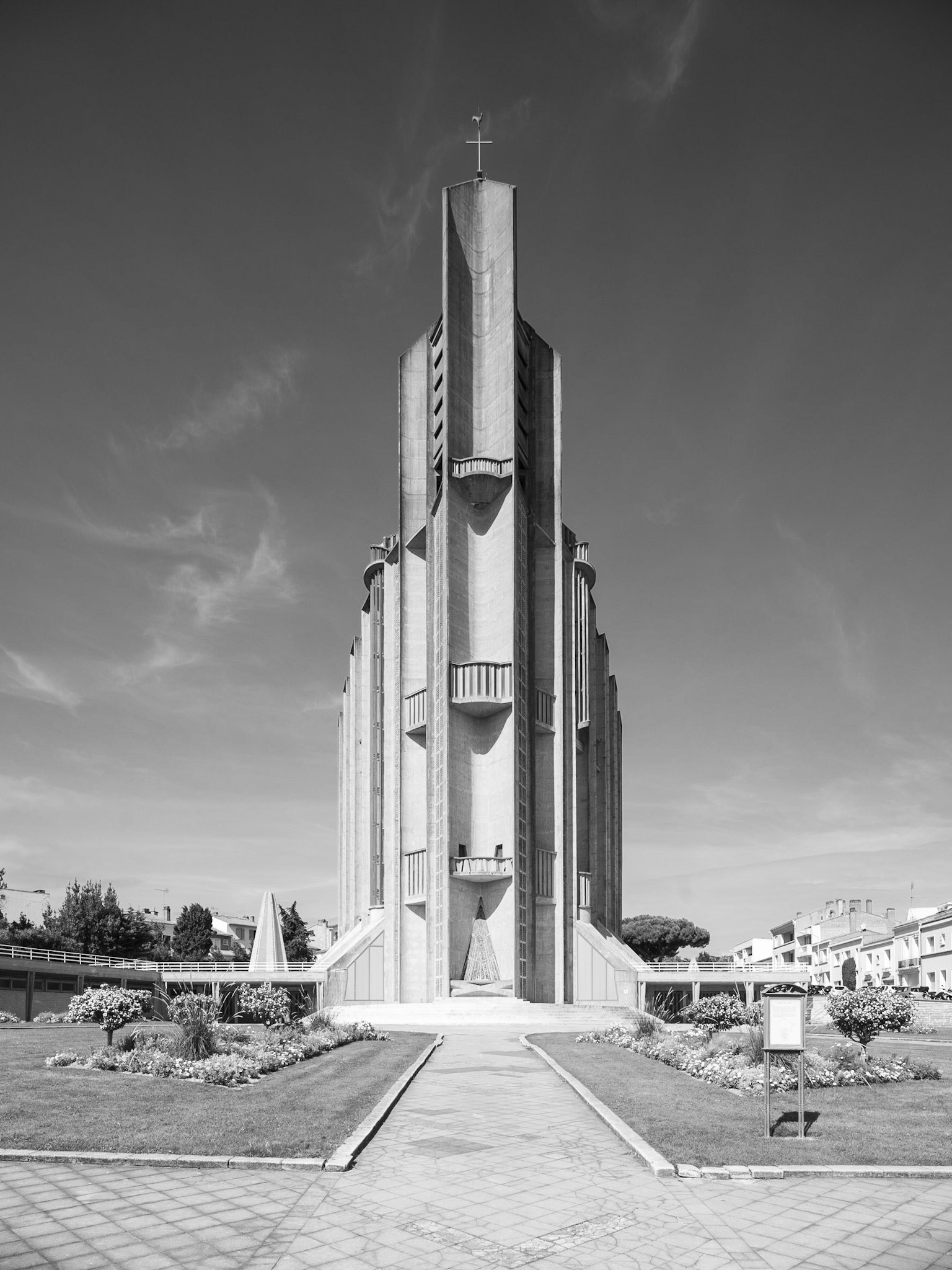 Notre Dame, Guillame Gillet, Royan, France, brutalism, church, eglise, filippo poli
