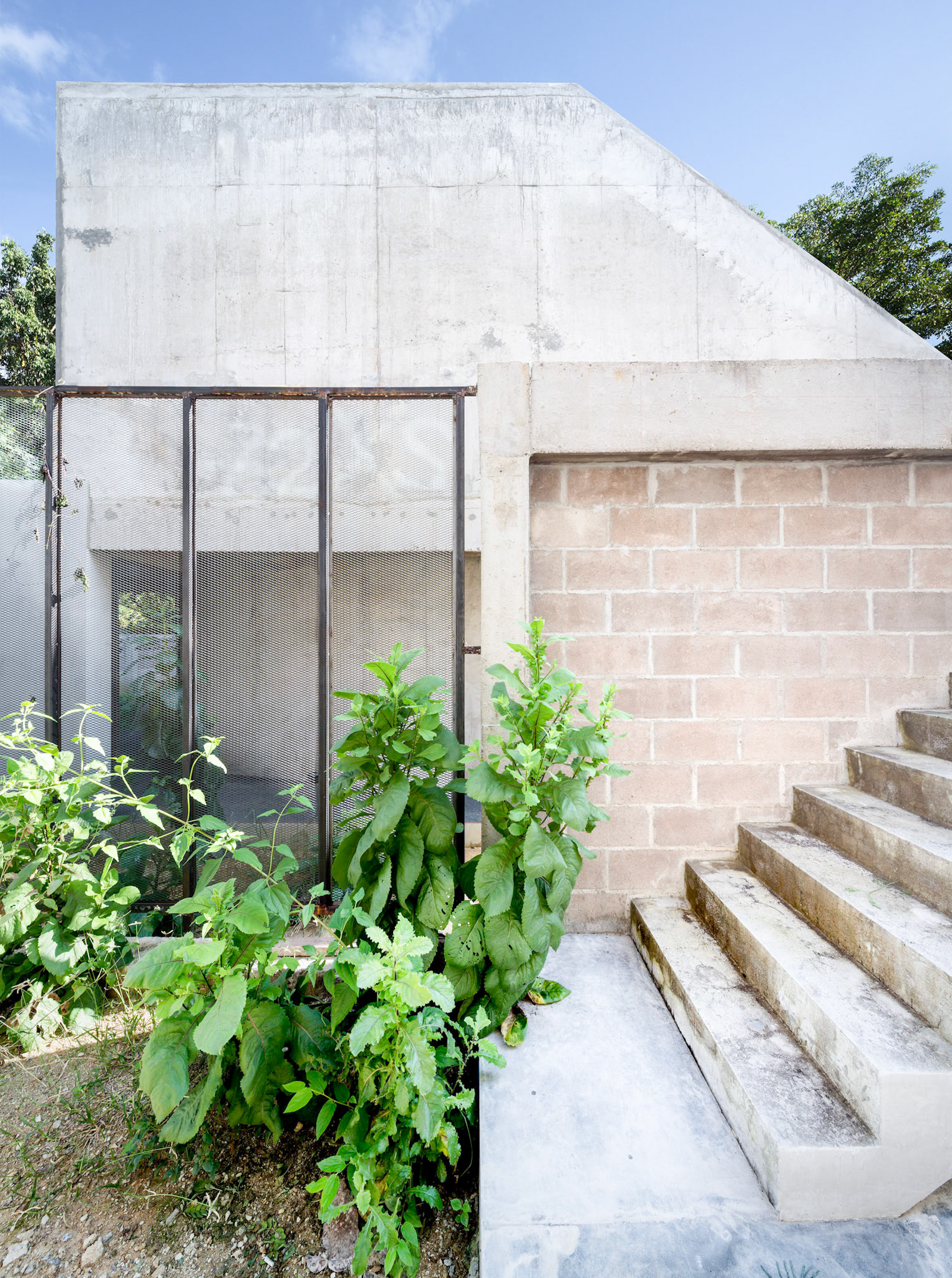 Fuzzy House / Chiang Mai, Thailand / SO architects