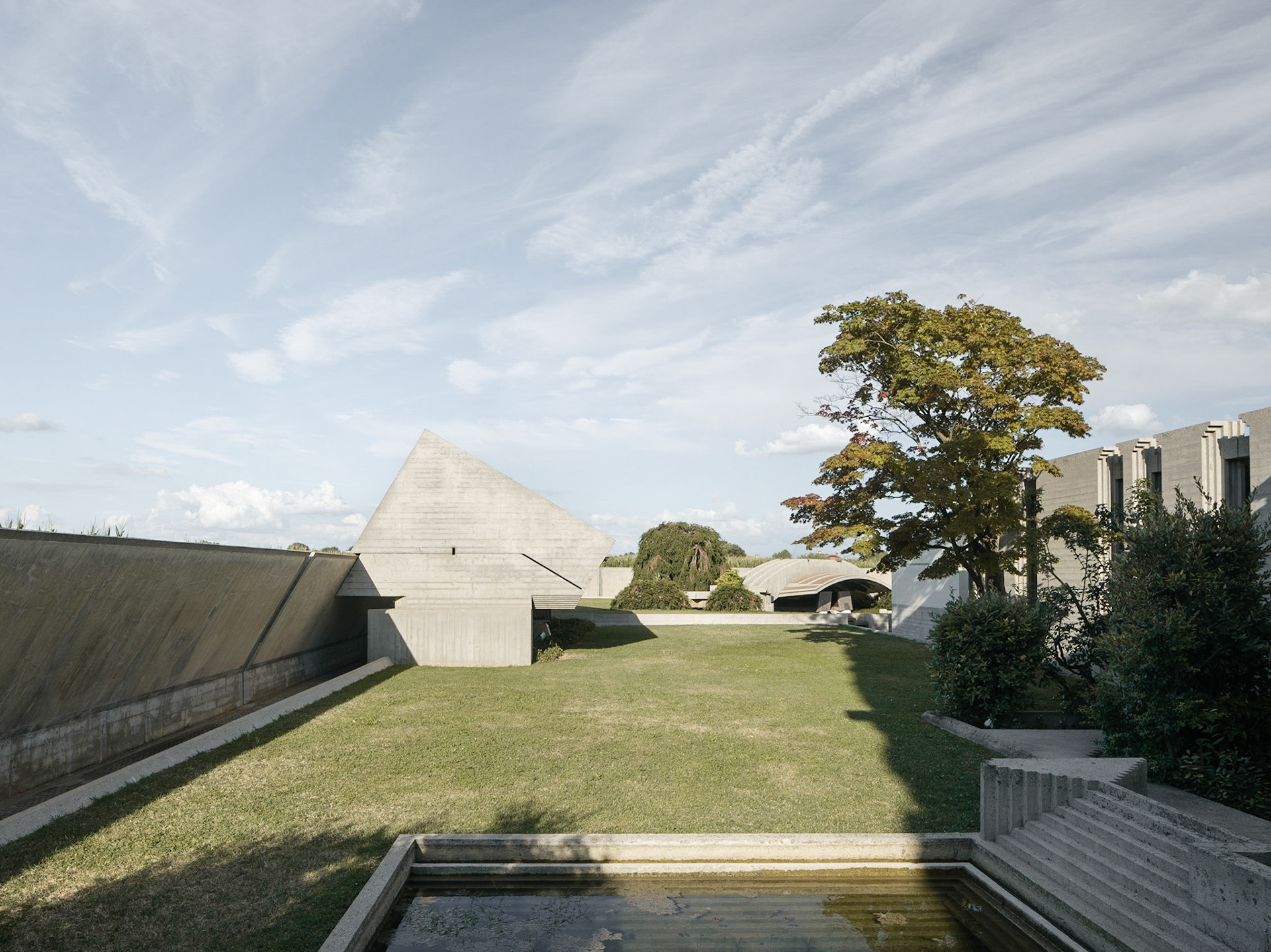 Tomba Brion / San Vito d'Altivole, Treviso, Italy / Carlo Scarpa