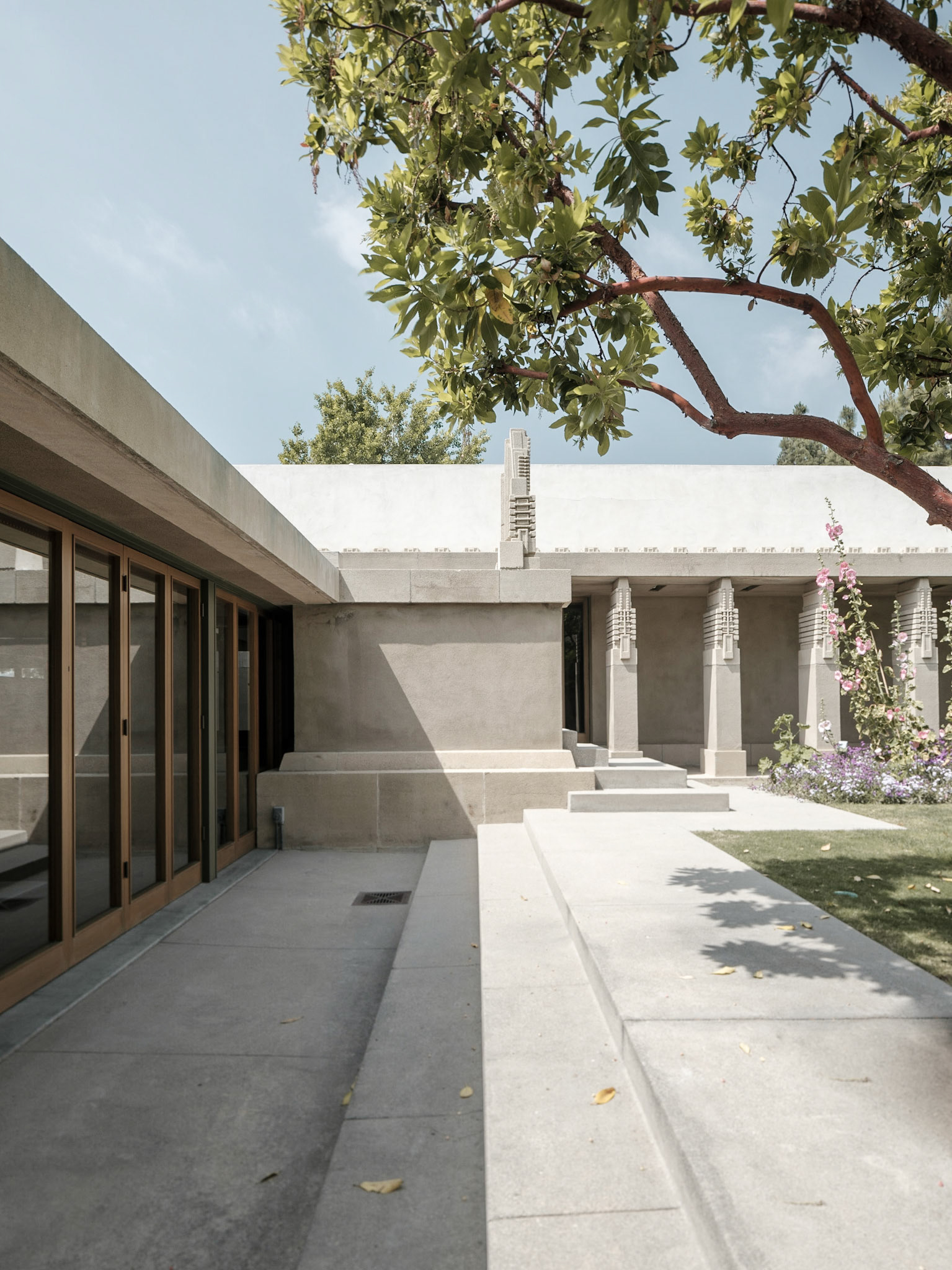 Hollyhock House / Los Angeles, U.S.A / Frank Lloyd Wright