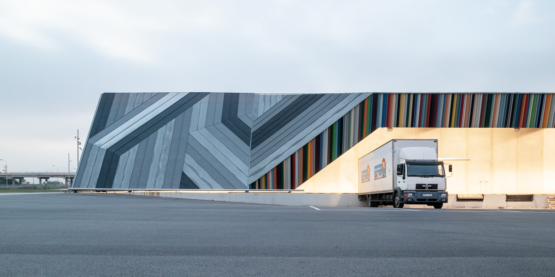 Flower Market / Mercabarna / Sant Boi de Llobregat, Spain / Muller Architects