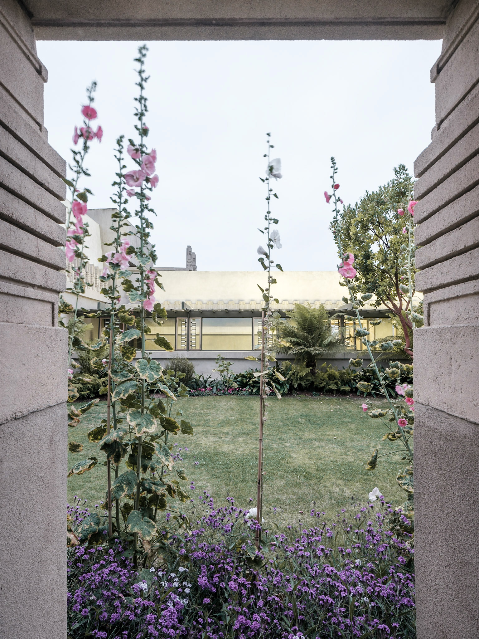 Hollyhock House / Los Angeles, U.S.A / Frank Lloyd Wright