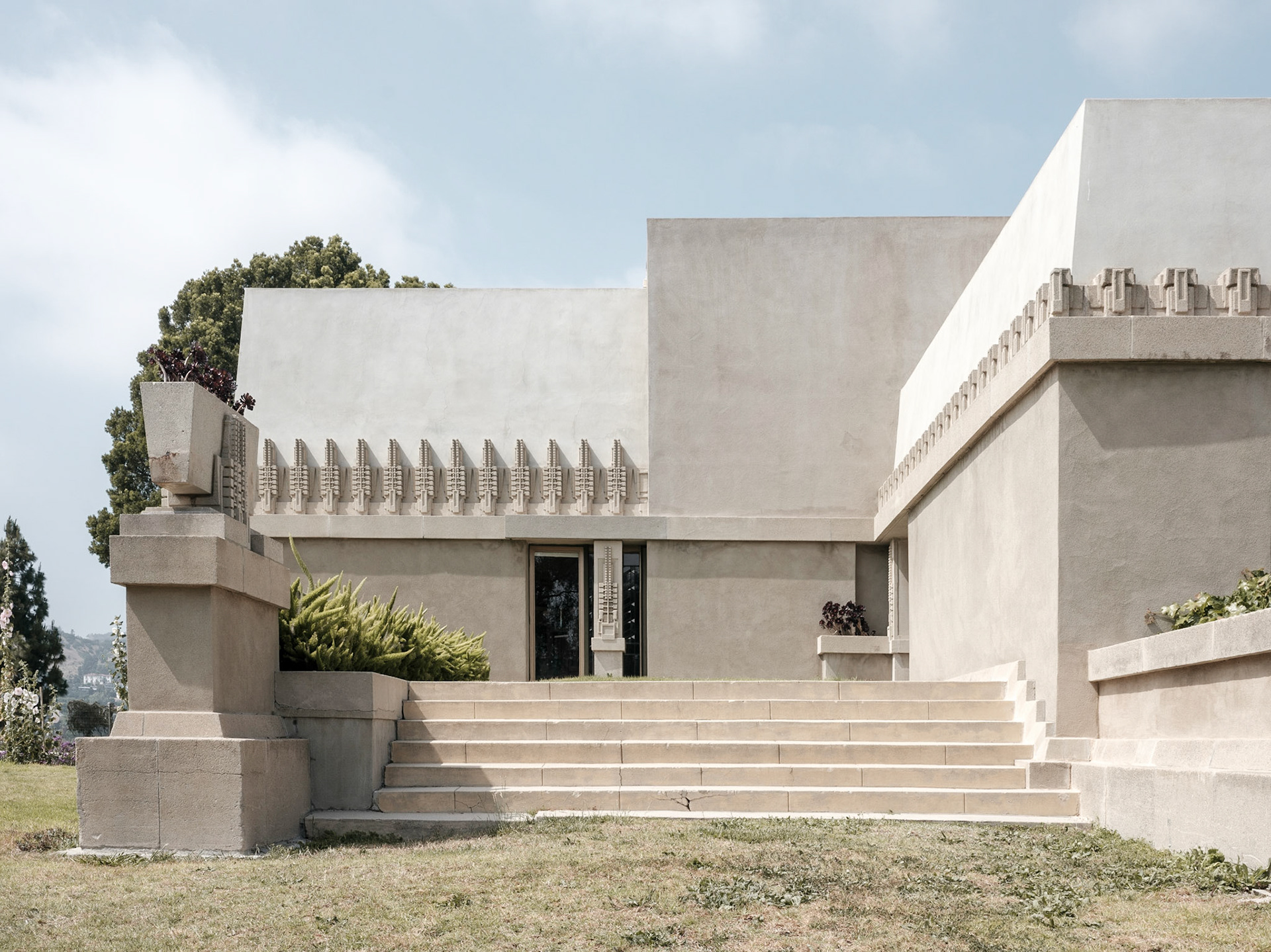 Hollyhock House / Los Angeles, U.S.A / Frank Lloyd Wright