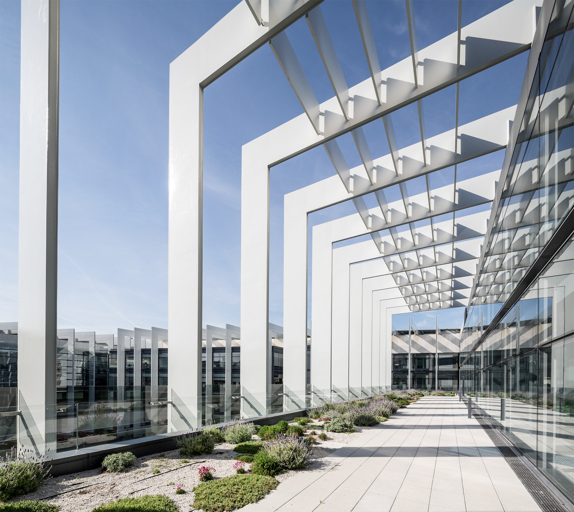 Campus Repsol Headquarters / Madrid, Spain / Rafael De La-Hoz