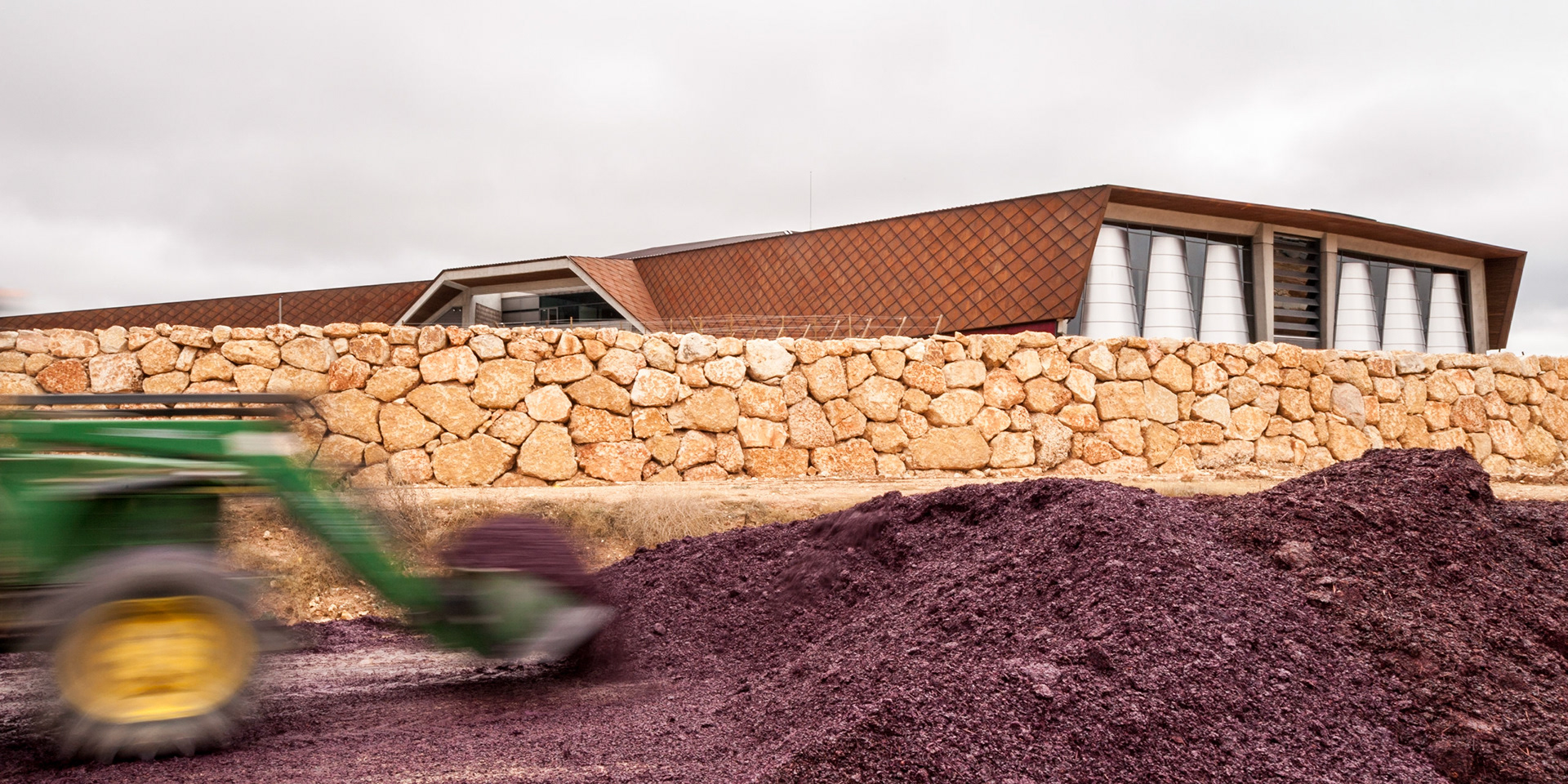 Portia Winery / Faustino Group / Gumiel de Izán, Spain / Foster + Partners