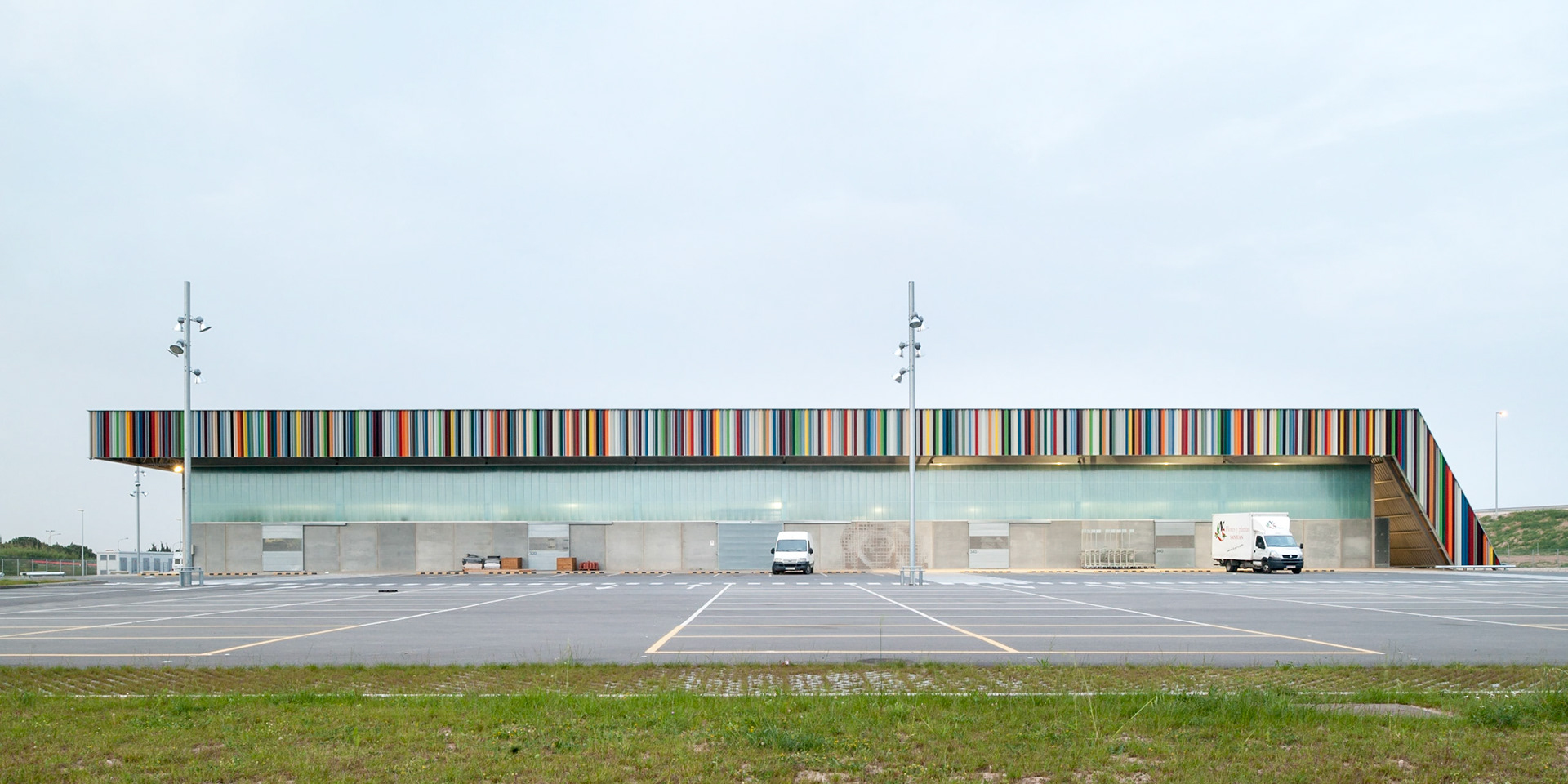 Flower Market / Mercabarna / Sant Boi de Llobregat, Spain / Muller Architects