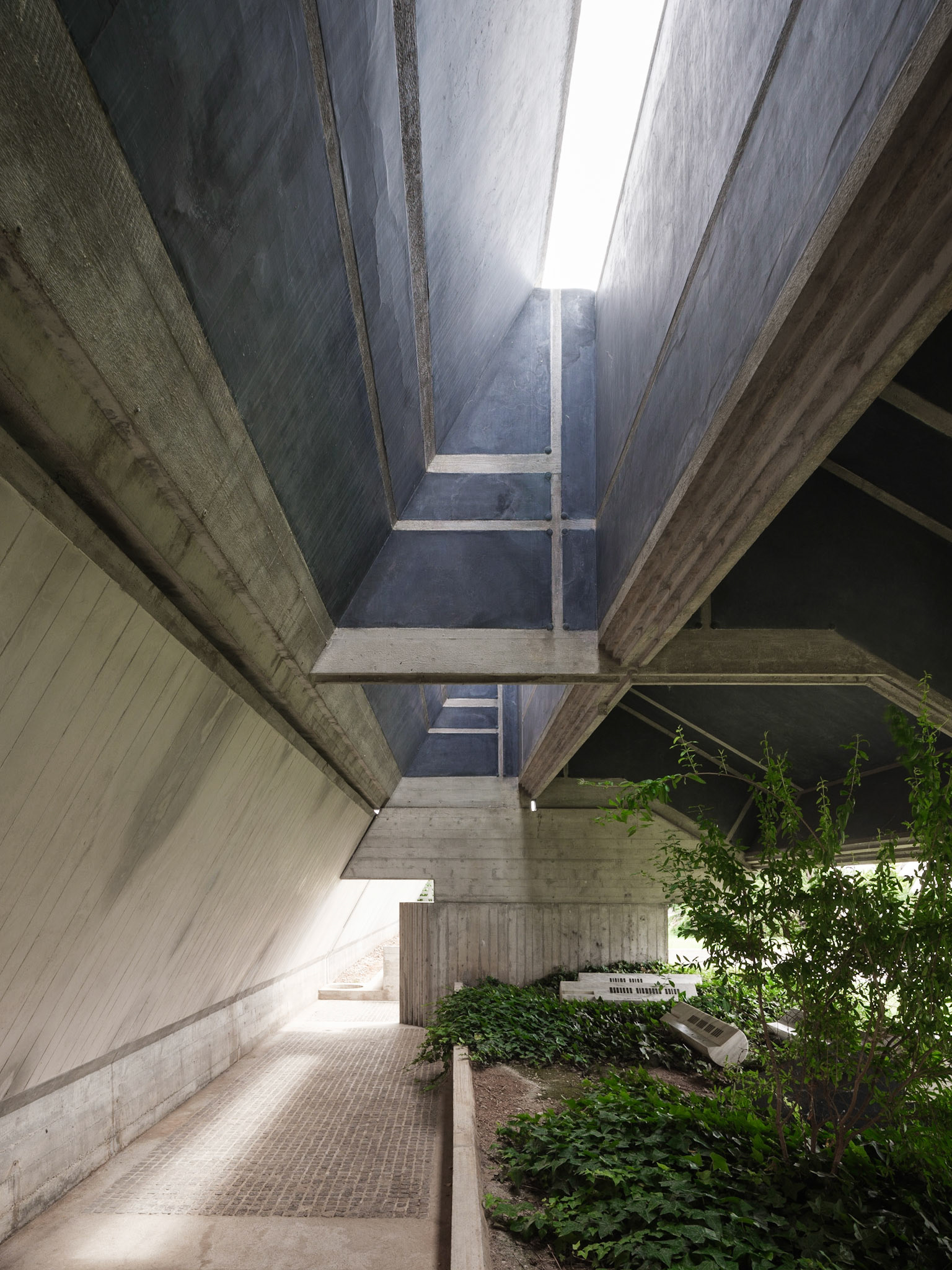 Tomba Brion / San Vito d'Altivole, Treviso, Italy / Carlo Scarpa