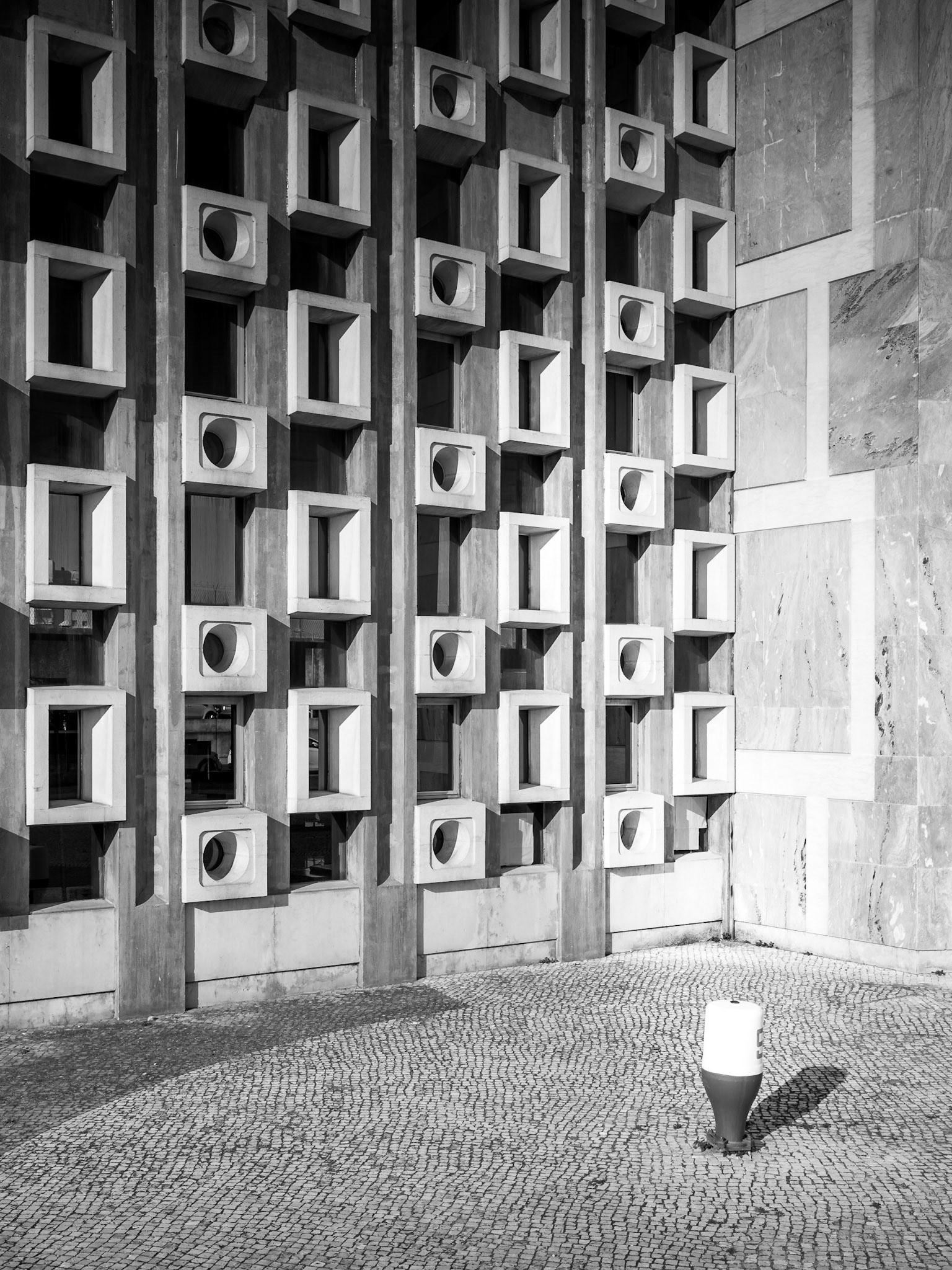 Palace of Justice / Lisboa, Portugal / Januário Gadinho, Joao Henrique de Breloes Andresen