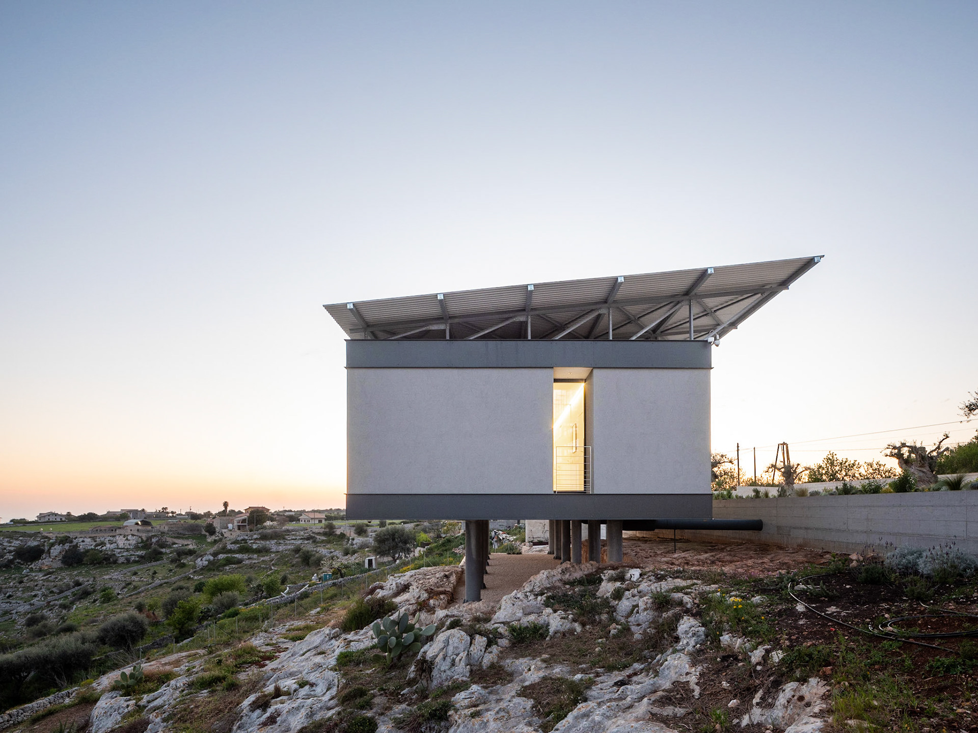 VCS Canyon House / Modica, Sicily / Giuseppe Gurrieri