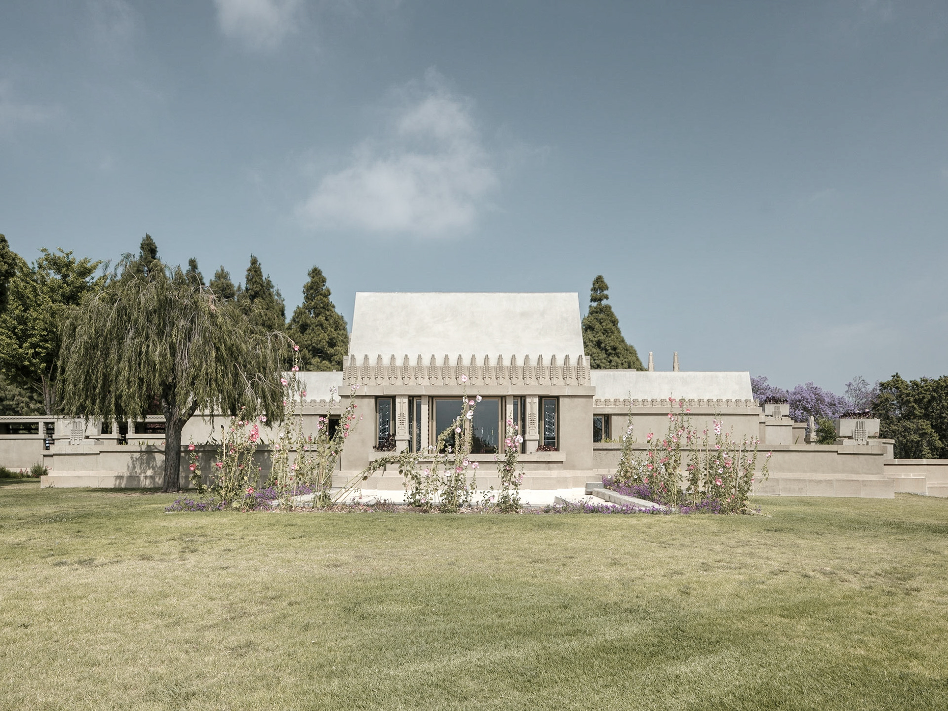 Hollyhock House / Los Angeles, U.S.A / Frank Lloyd Wright