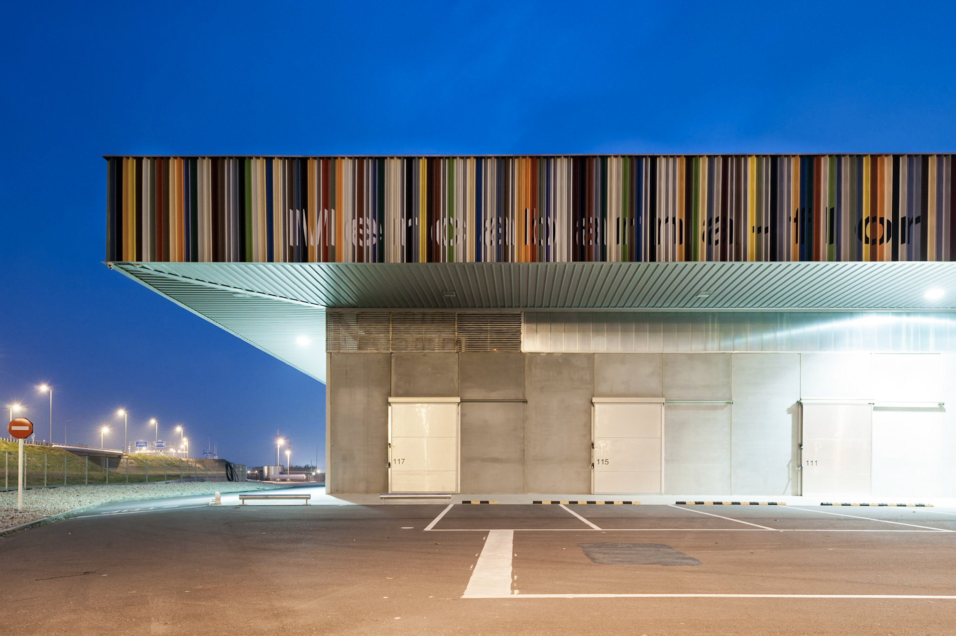 Flower Market / Mercabarna / Sant Boi de Llobregat, Spain / Muller Architects