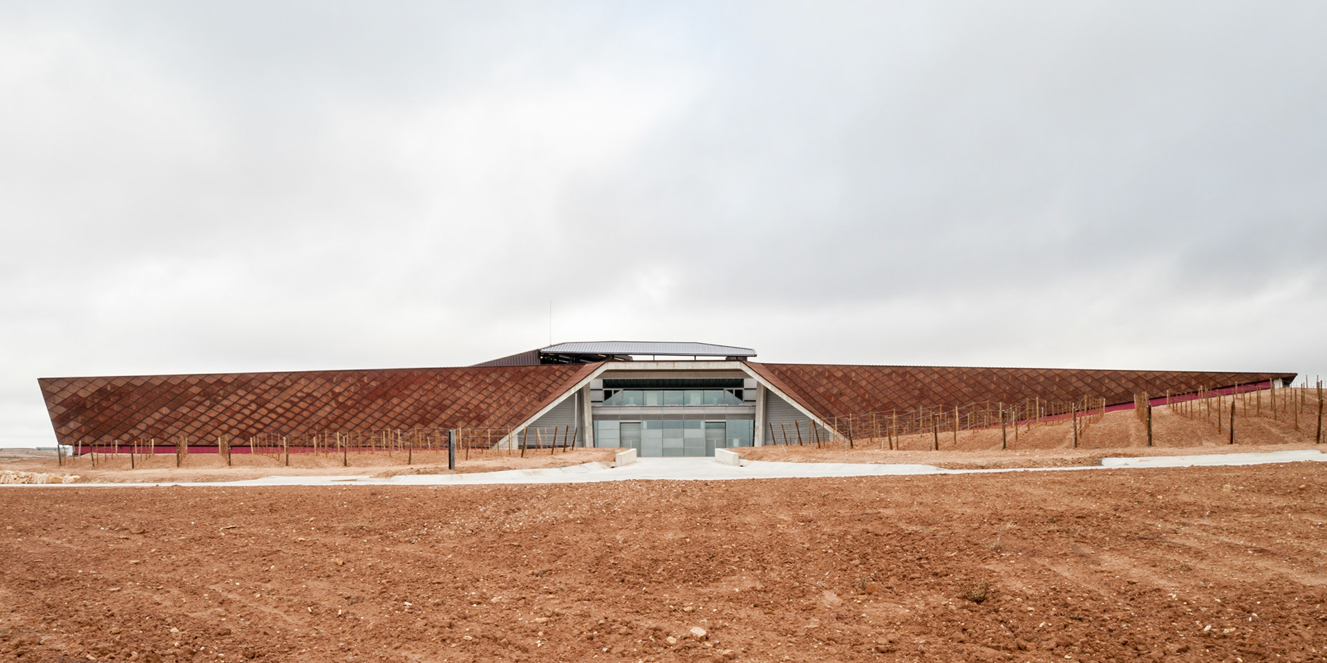 Portia Winery / Faustino Group / Gumiel de Izán, Spain / Foster + Partners