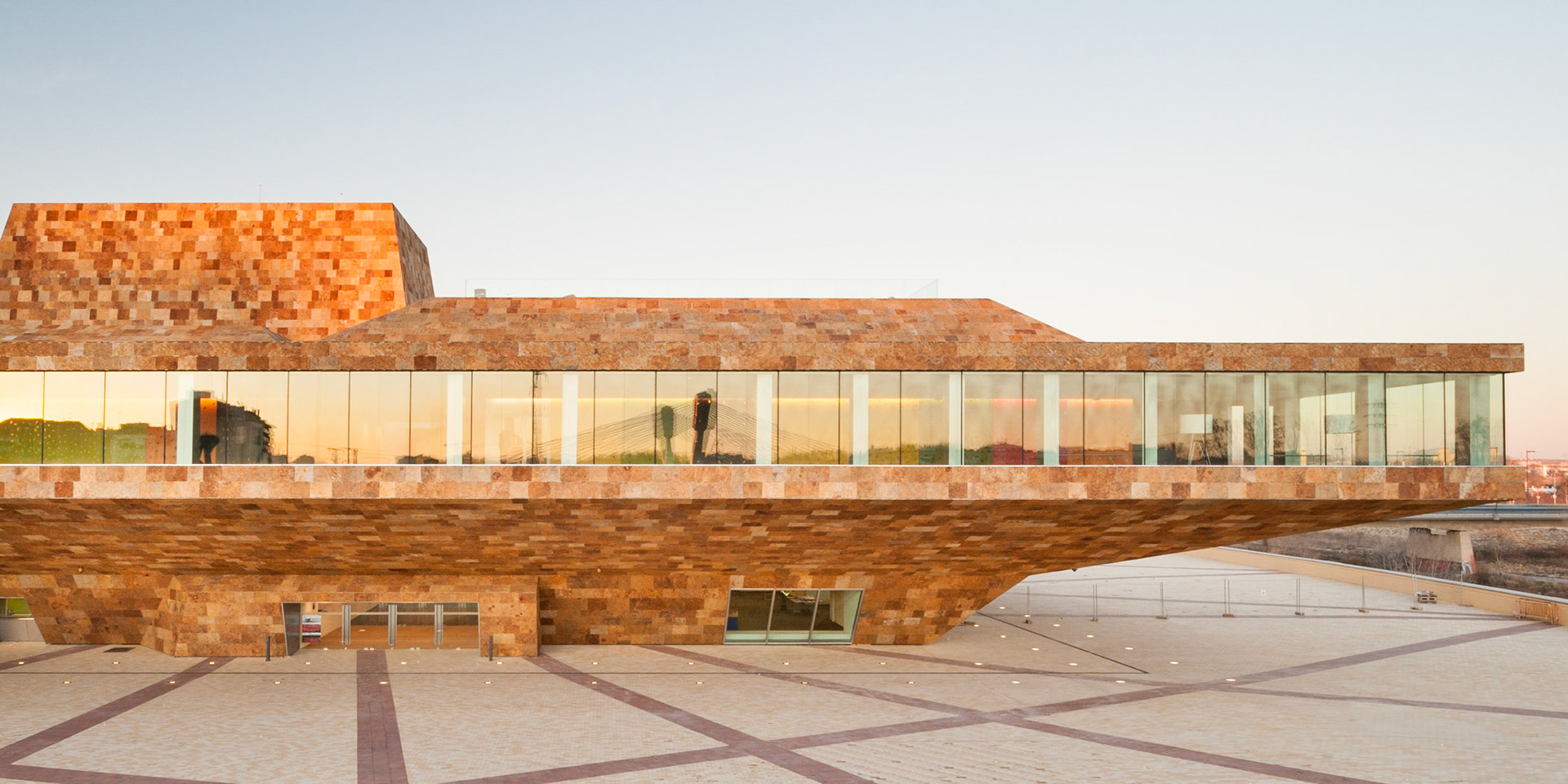 La Llotja Theatre and Congress Centre / Lleida, Spain / Mecanoo