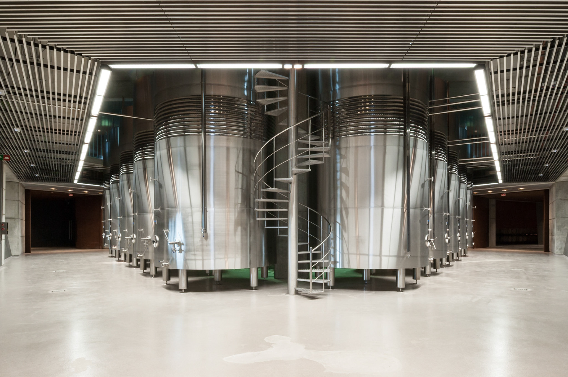 Portia Winery / Faustino Group / Gumiel de Izán, Spain / Foster + Partners