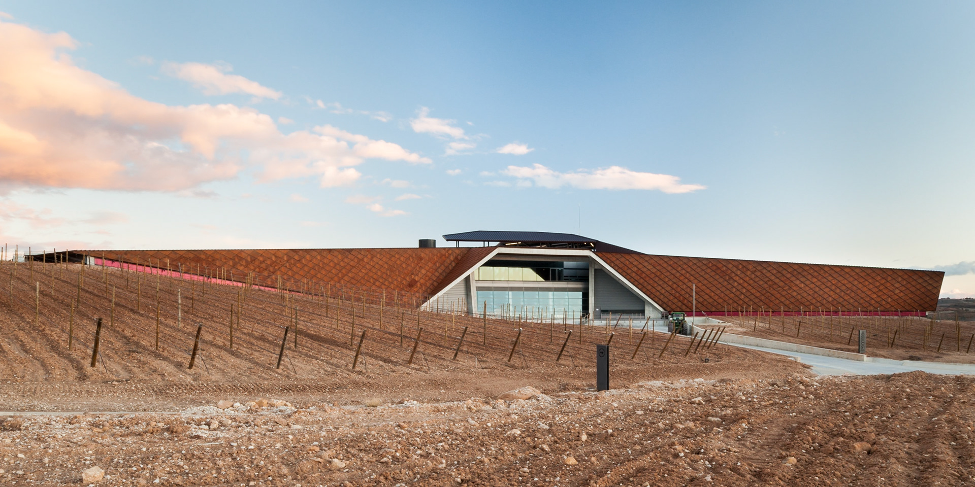 Portia Winery / Faustino Group / Gumiel de Izán, Spain / Foster + Partners