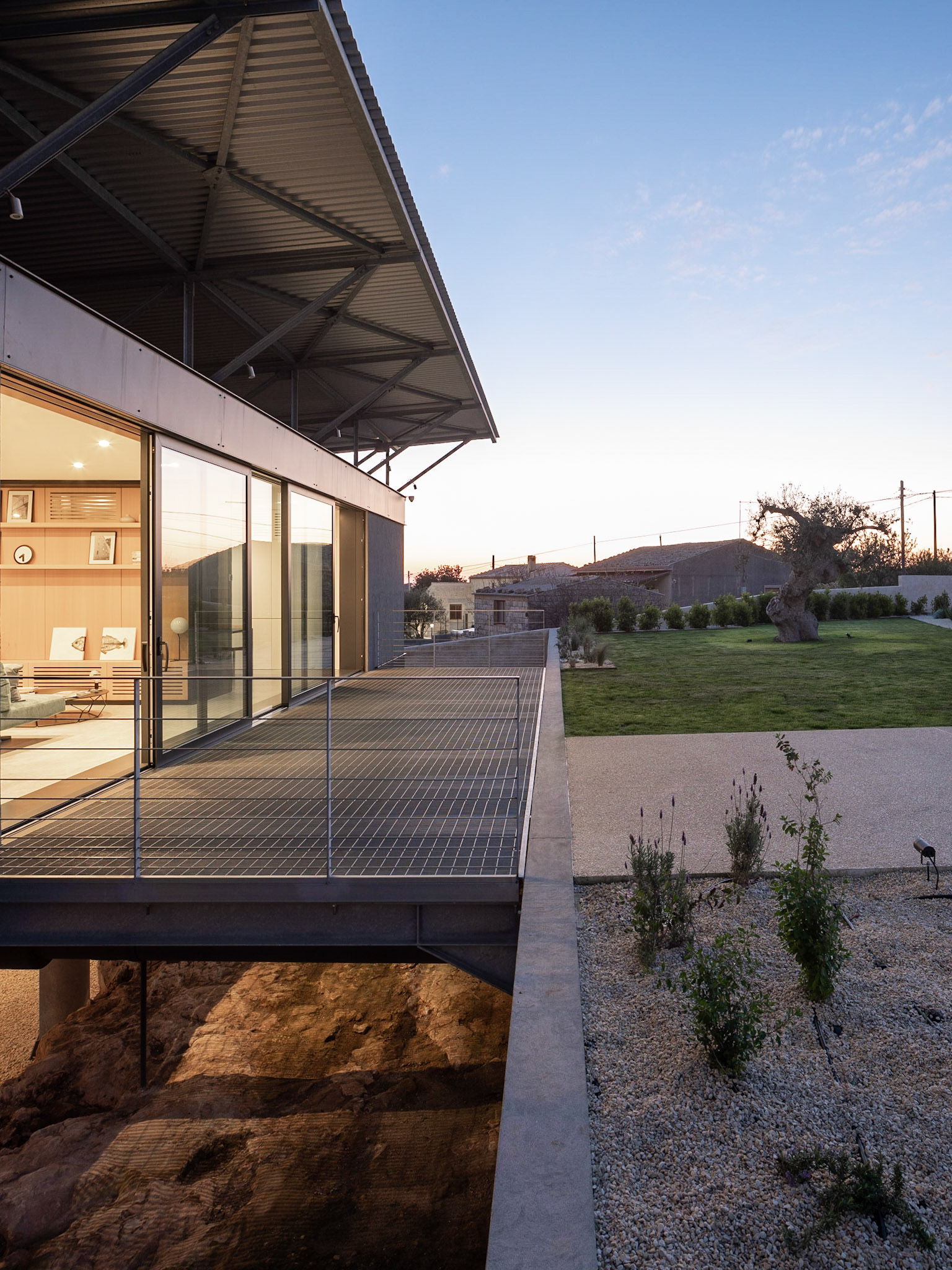 VCS Canyon House / Modica, Sicily / Giuseppe Gurrieri