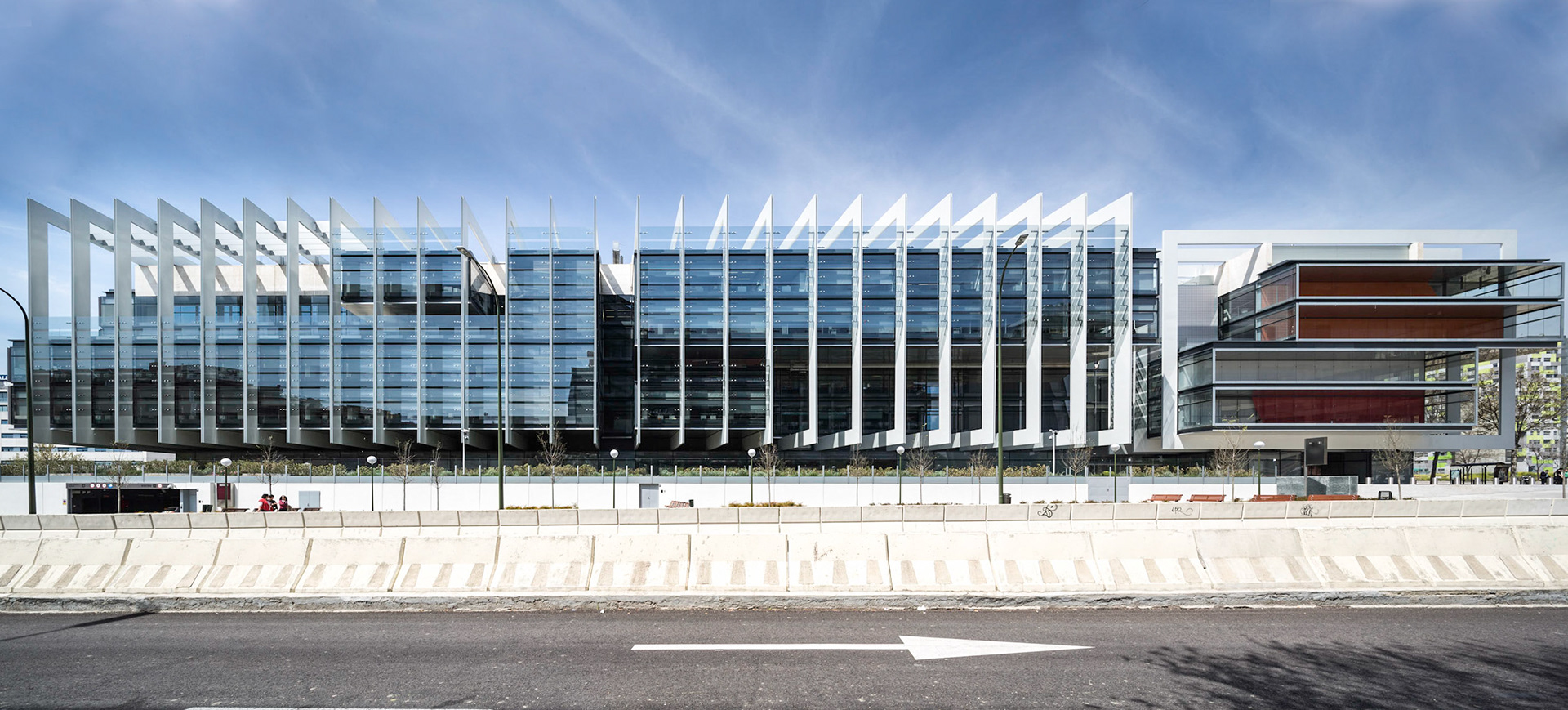Campus Repsol Headquarters / Madrid, Spain / Rafael De La-Hoz