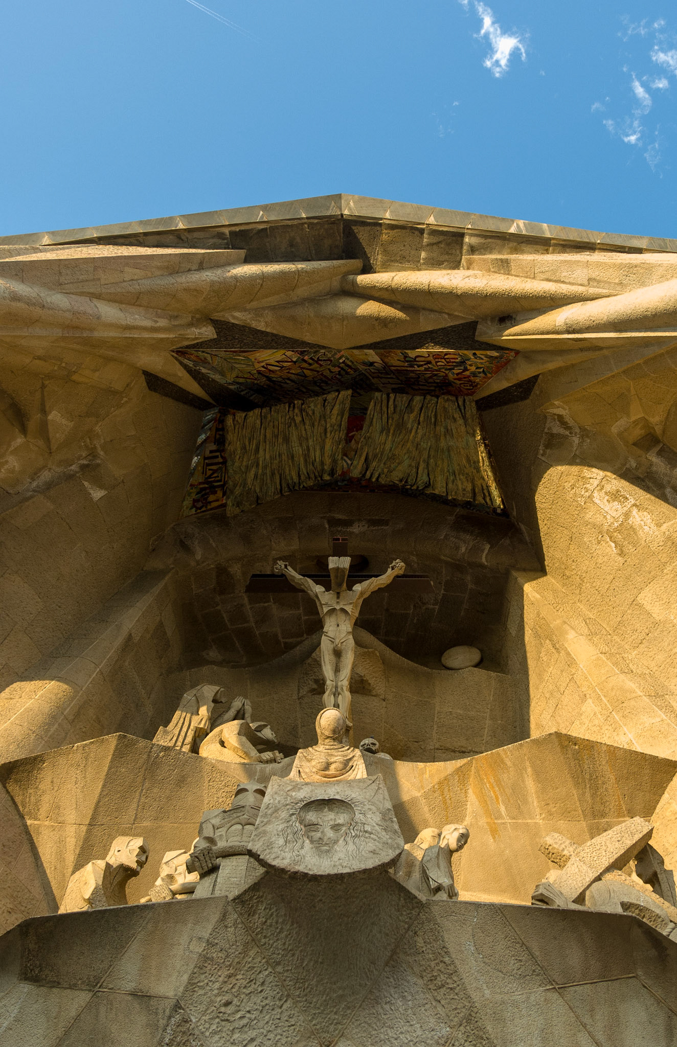 Passion Facade, Basîlica de la Sagrada Famîlia, Barcelona, Spain