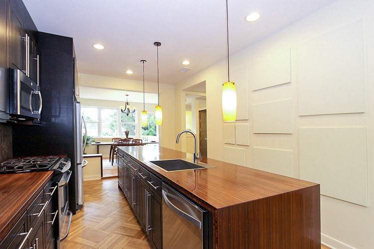 Reused and recycles materials used throughout.