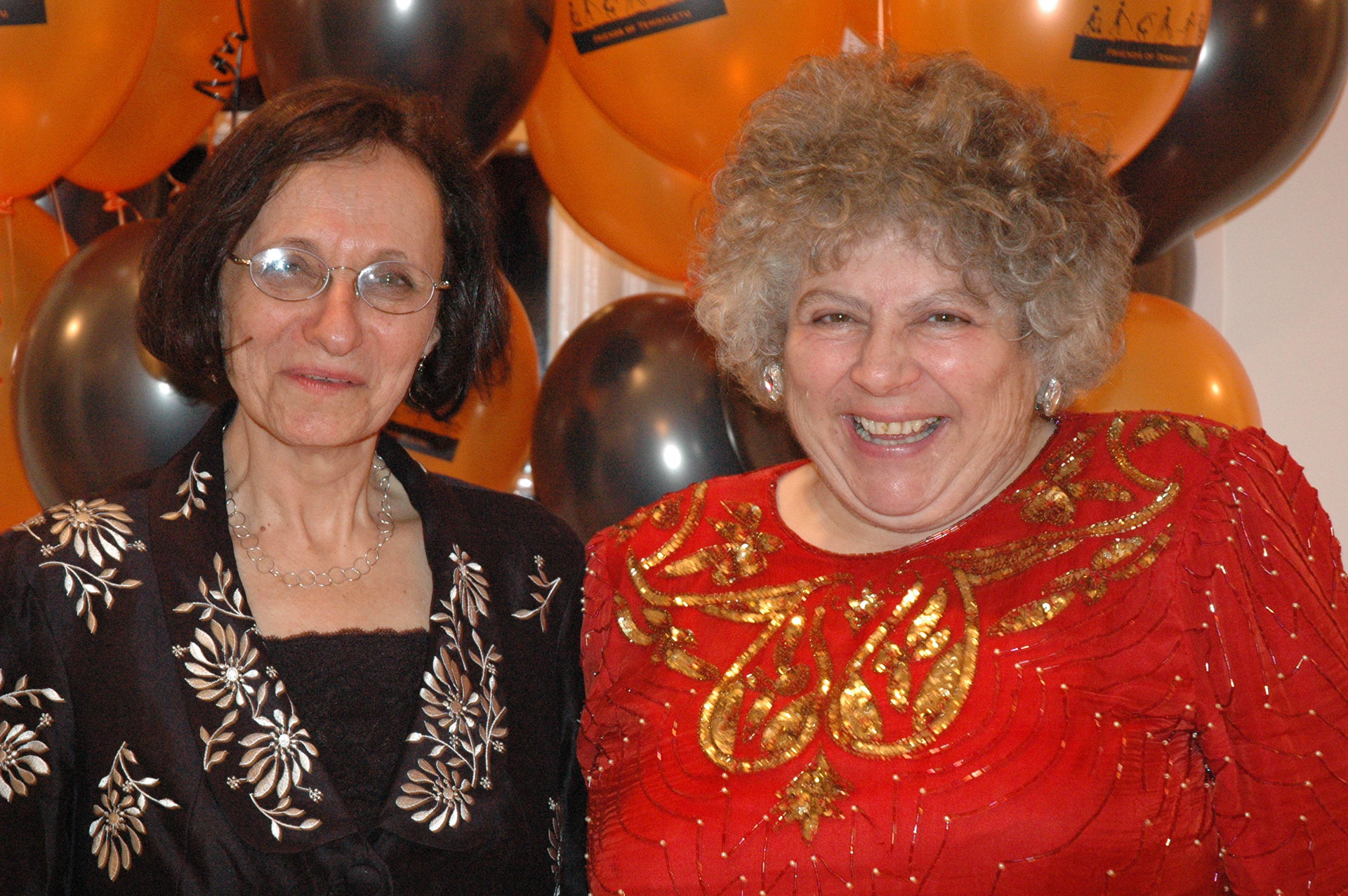 Tembaletu charity manager Brenda Goldstein with Miriam Margolyes