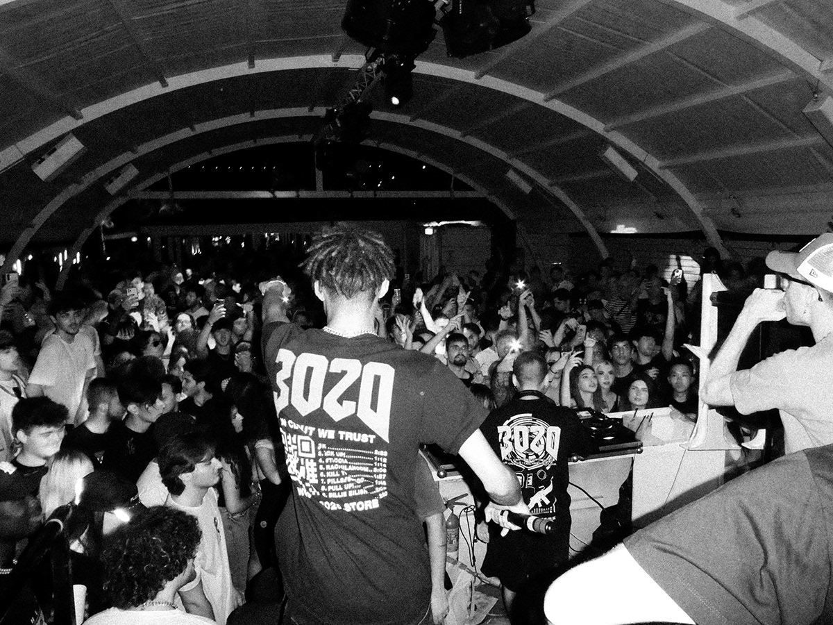 Live set pictures by Ludovica Ramires