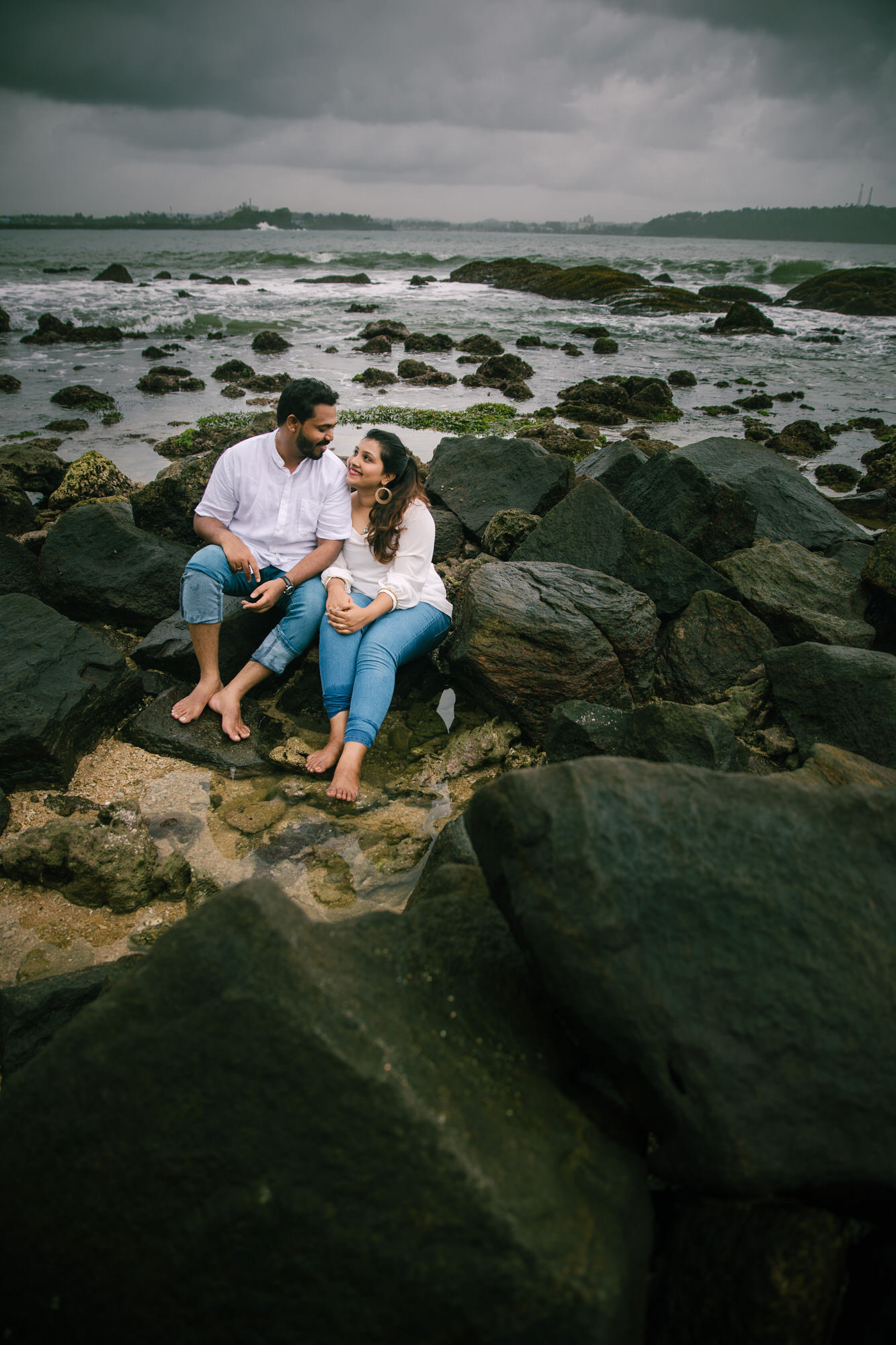 Couple portraits in Galle, Sri Lanka