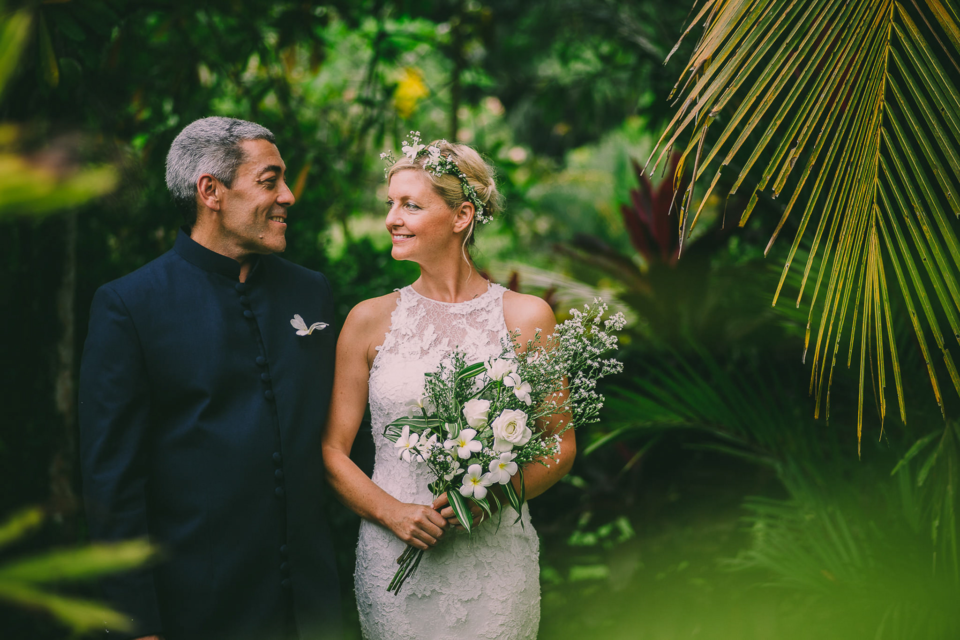 a destination wedding couple in Sri Lanka