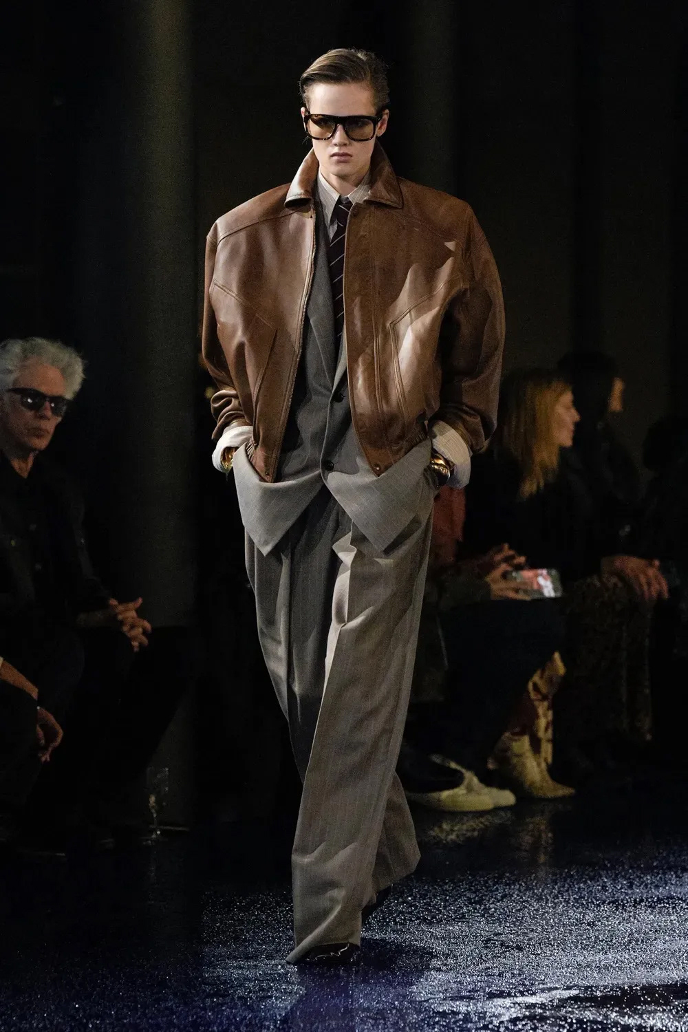 2024, Yves Saint Laurent, @Janvier Paris : fashion week femmes on set