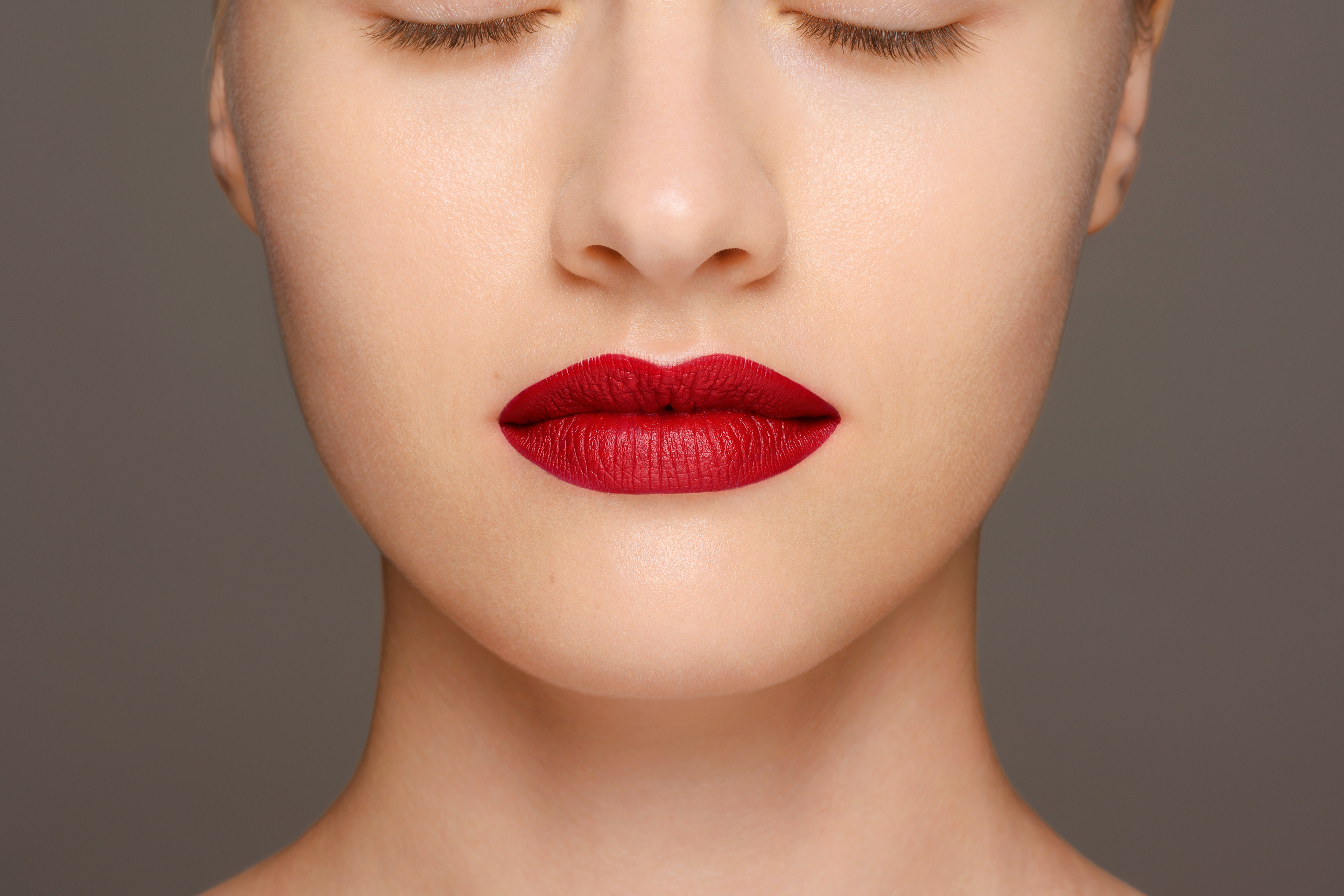 2020, Clarins, @GEGM Studio Paris : retouche pour une campagne affichage et presse, web et imprimé 