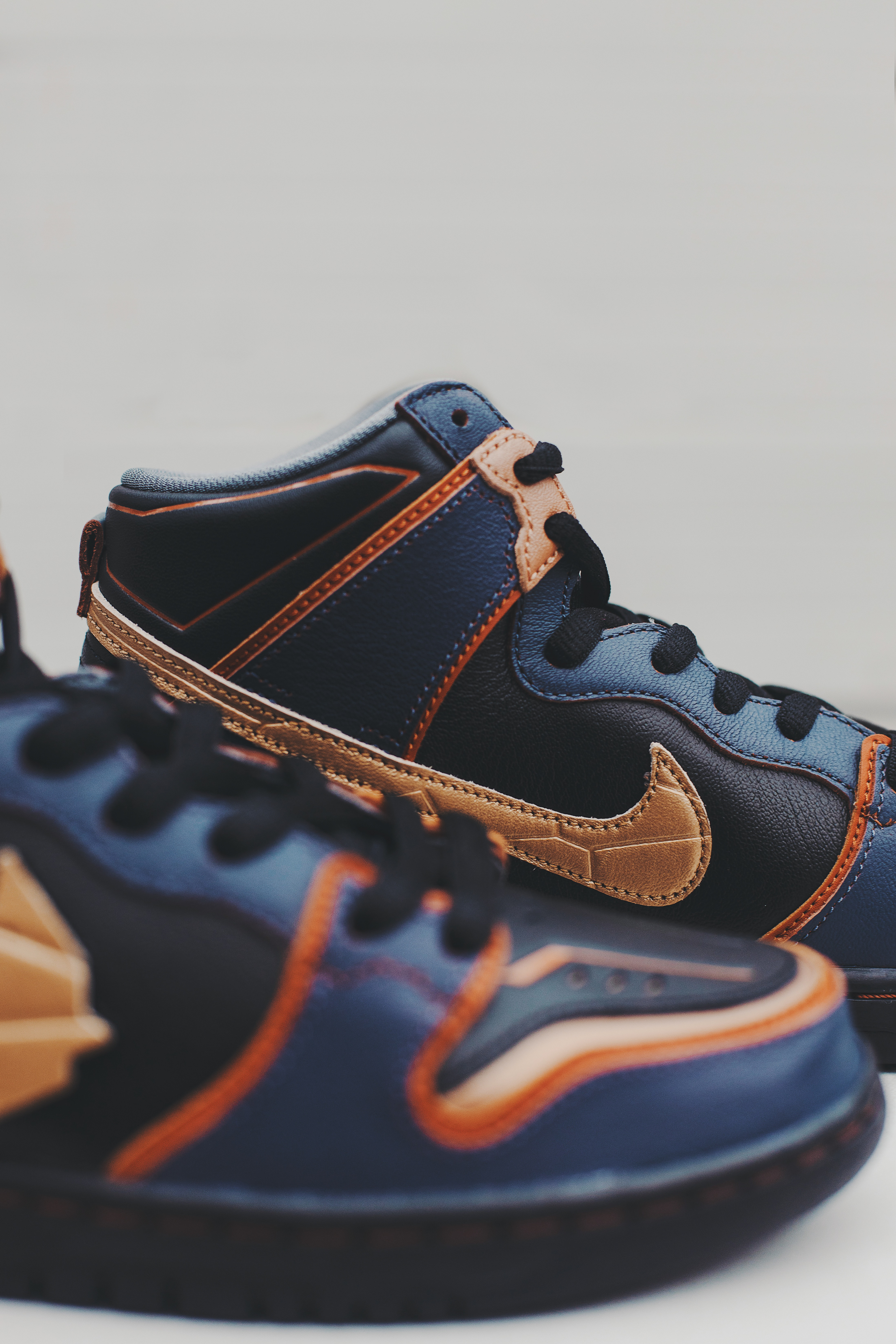 Product shot of the Nike SB Dunk High RX-0 Unicorn Gundam 02 Banshee.