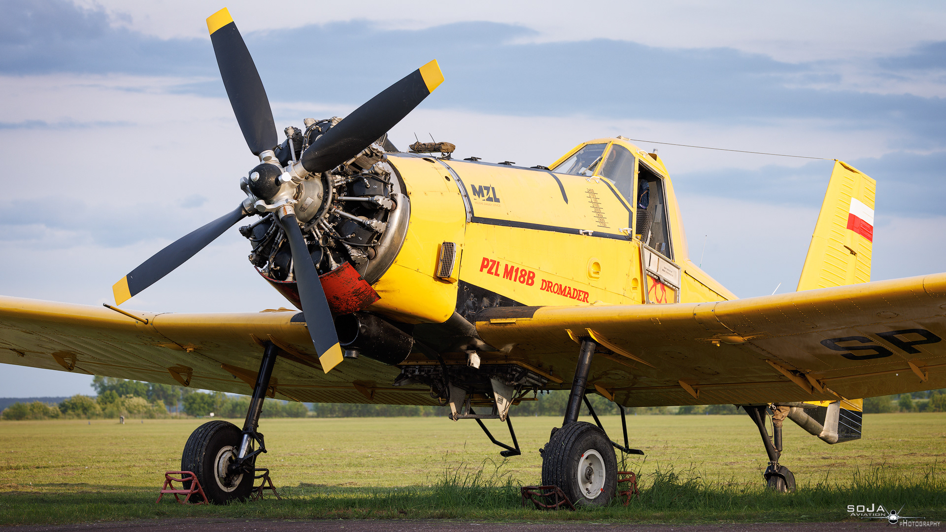 ID230525 - PZL-Mielec M-18 Dromader SP-ZUL  cn# 1Z014-11