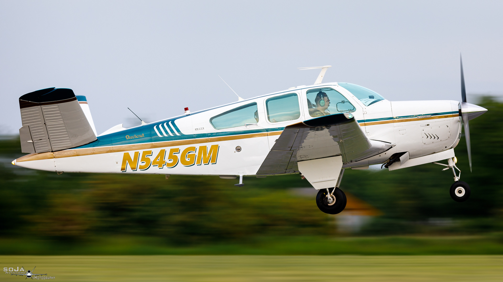 ID170524 - ATAM #29 Beechcraft V35B Bonanza N545GM cn# D-9318