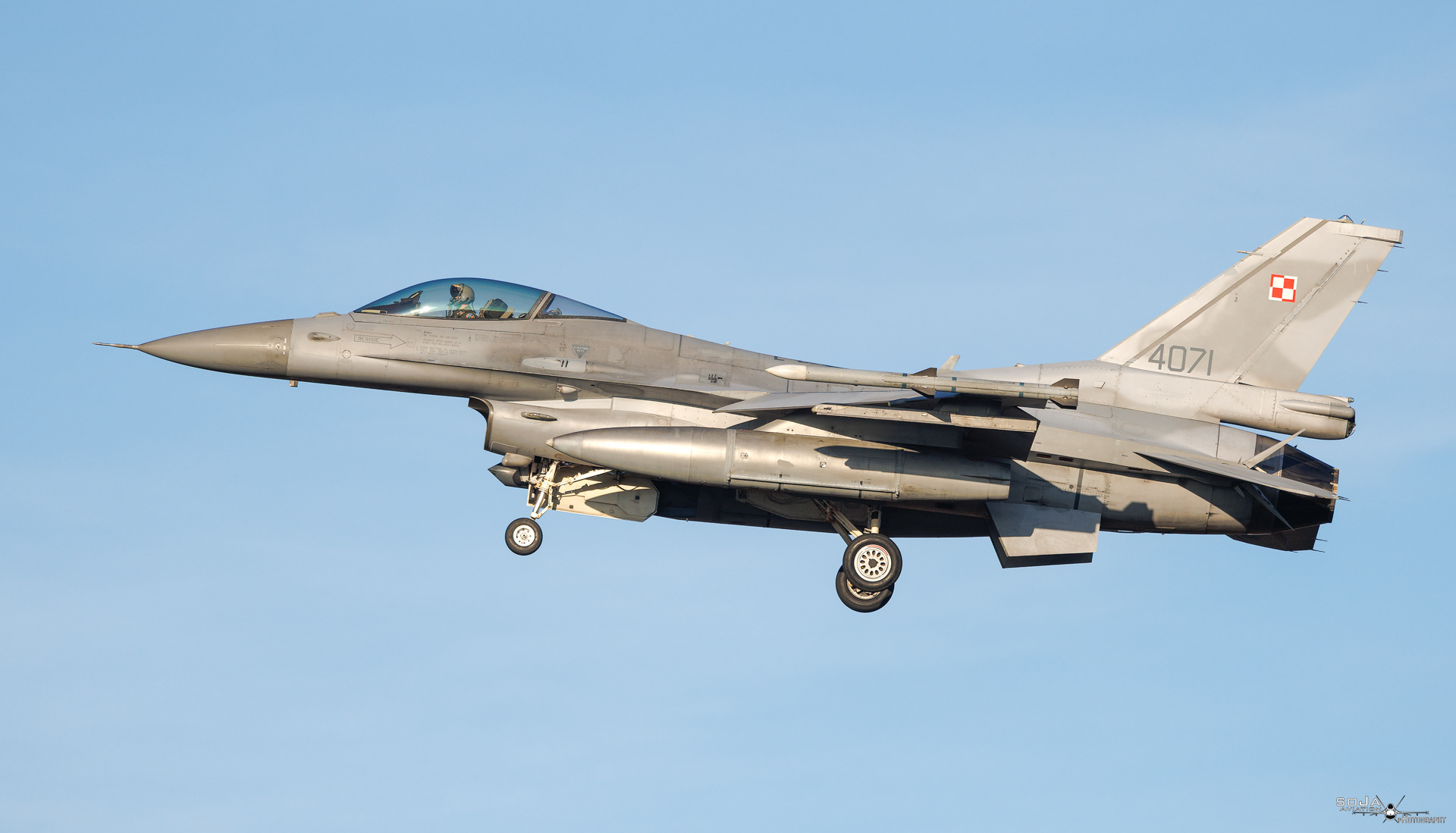 ID101225 - Lockheed Martin F-16C 4071 03-0071 cn# JC-32 #2