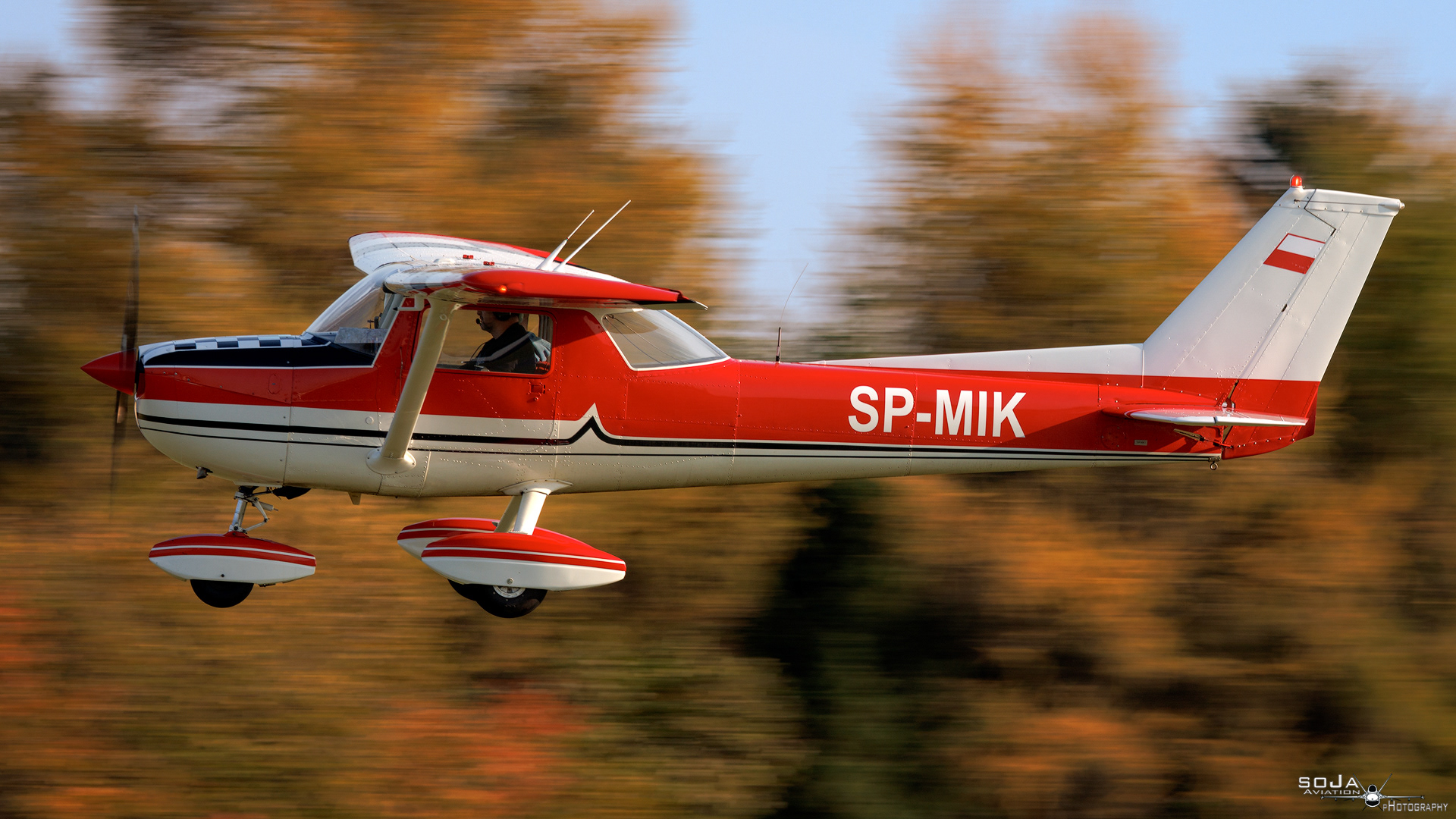 ID261024 - Reims-Cessna FRA150 L Aerobat SP-MIK cn# FRA1500149  lowpass