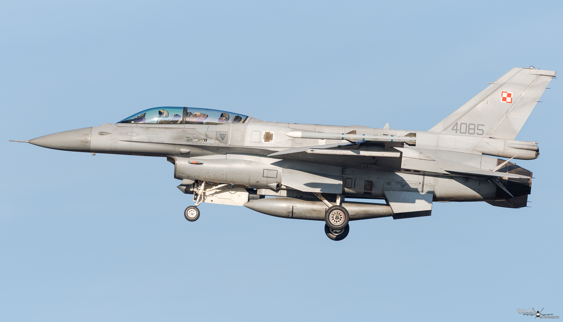 ID101225 - Lockheed Martin F-16D 4085 03-0085 cn# JD-10