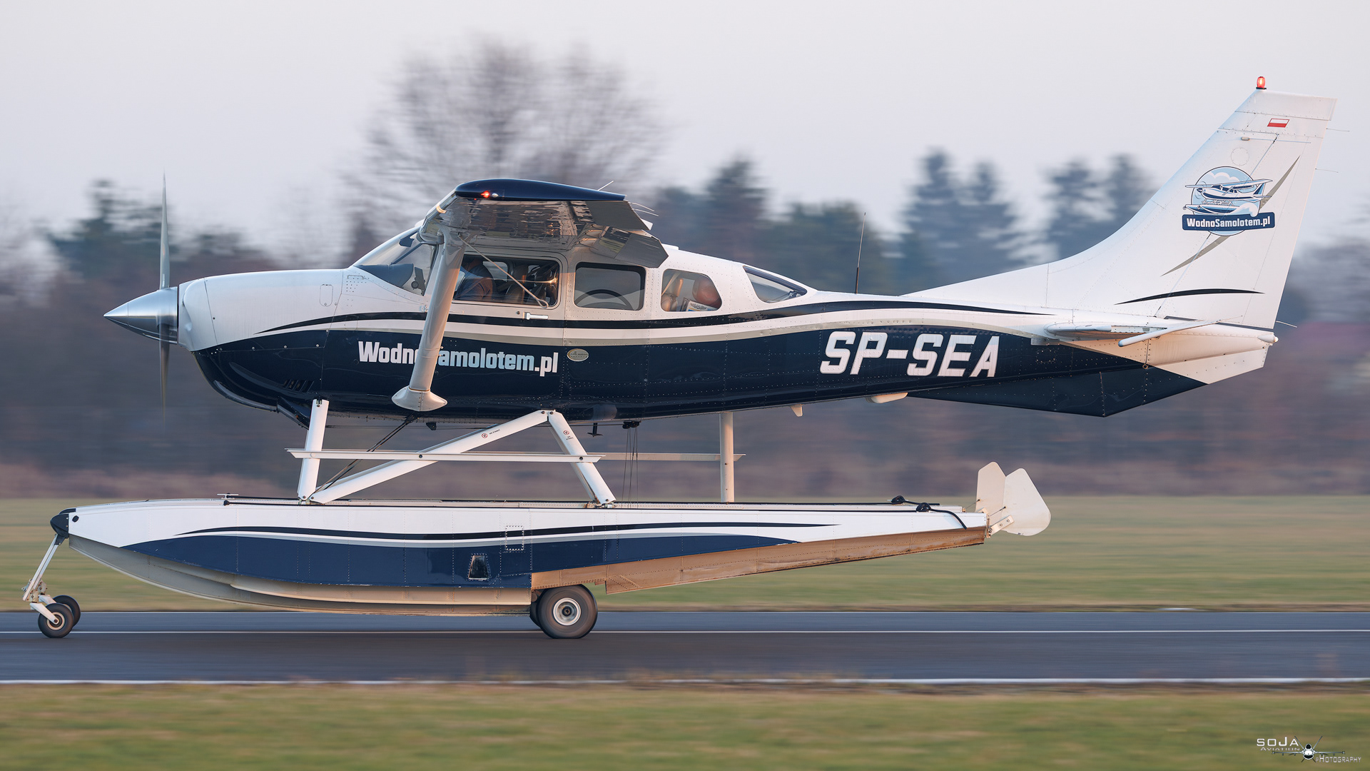 ID191225 - Cessna 206H Stationair SP-SEA cn# 20608086
