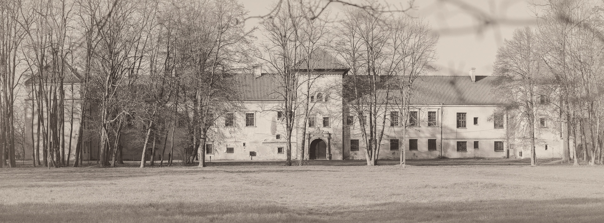 ID191125 - Zamek w Bykach