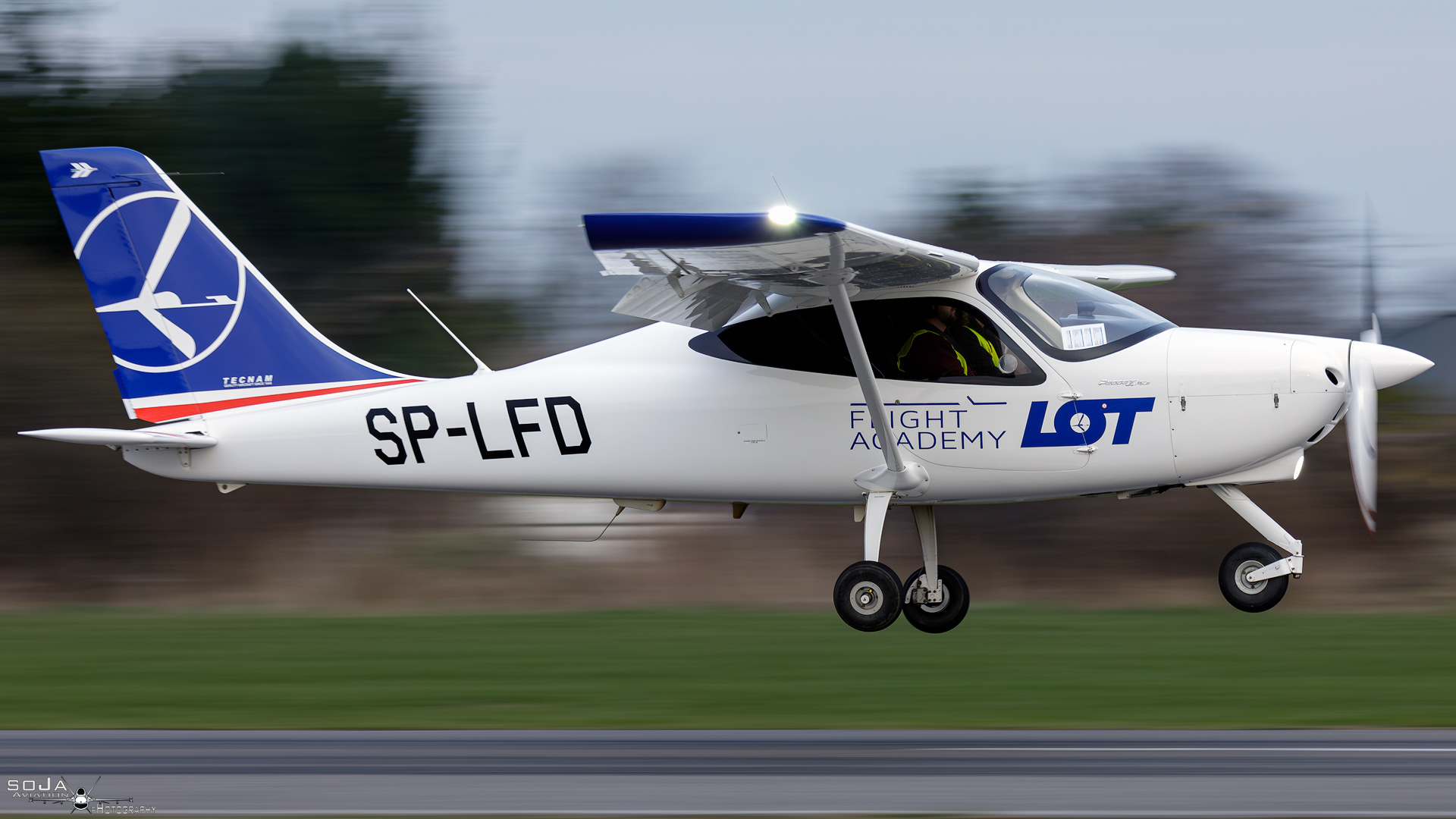 ID200324-LOT Flight Academy Tecnam P2008JC MK II SP-LFD cn# 1142