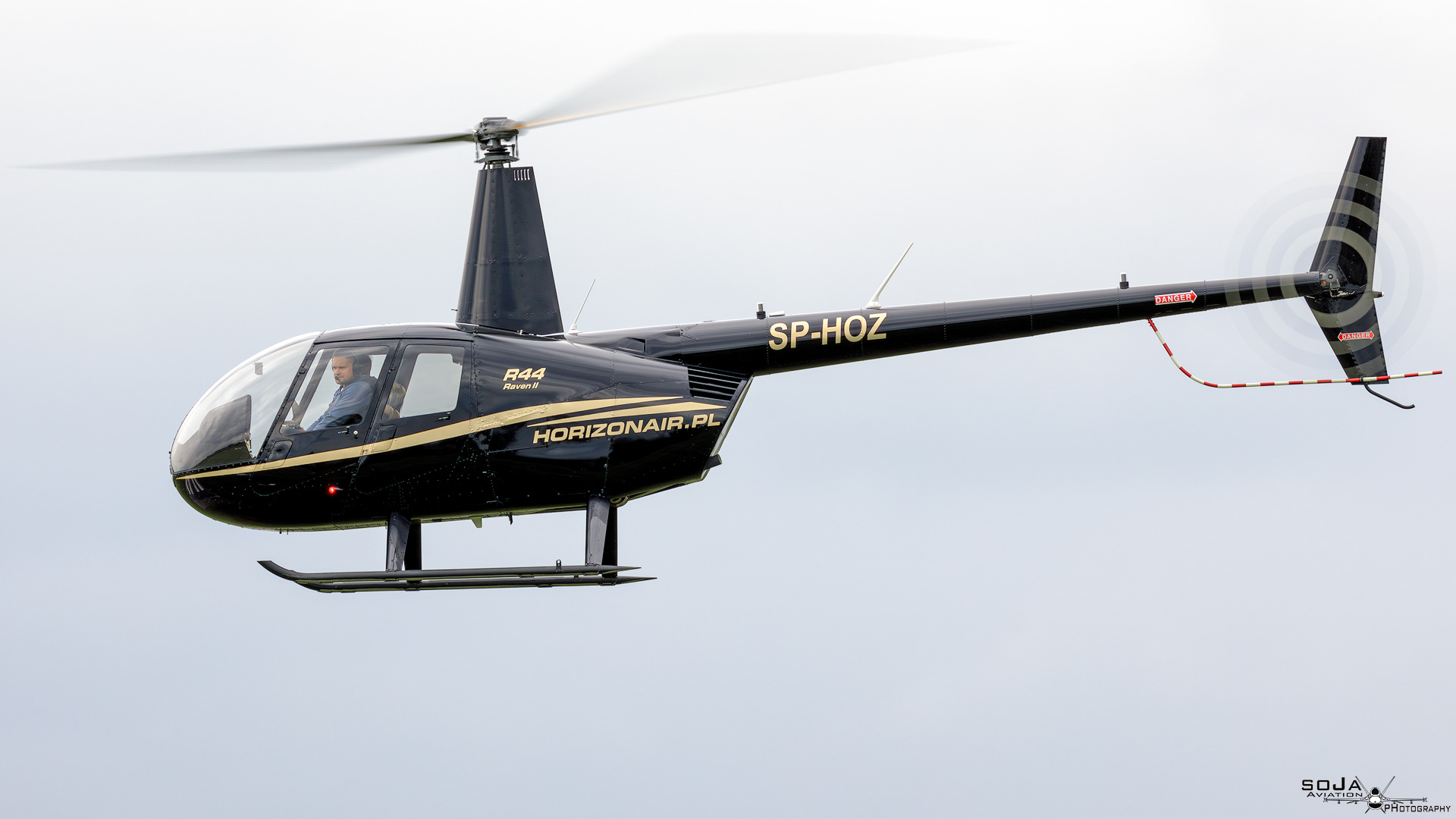 ID200424-Robinson R44 Raven II SP-HOZ