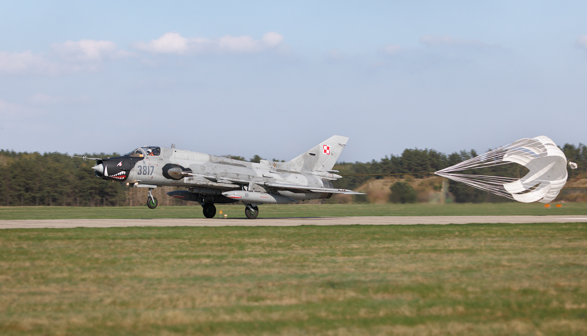 ID160425 - Poland - Air Force Sukhoi Su-22M4 3817 cn# 37817 #5
