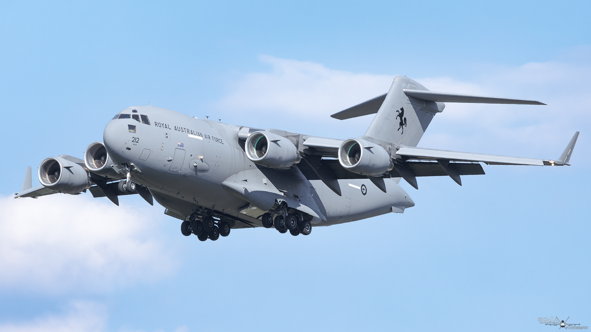 IDxx0725 - RAAF Boeing C-17A Globemaster III A41-212 36sq cn#50271-F270-AUS7