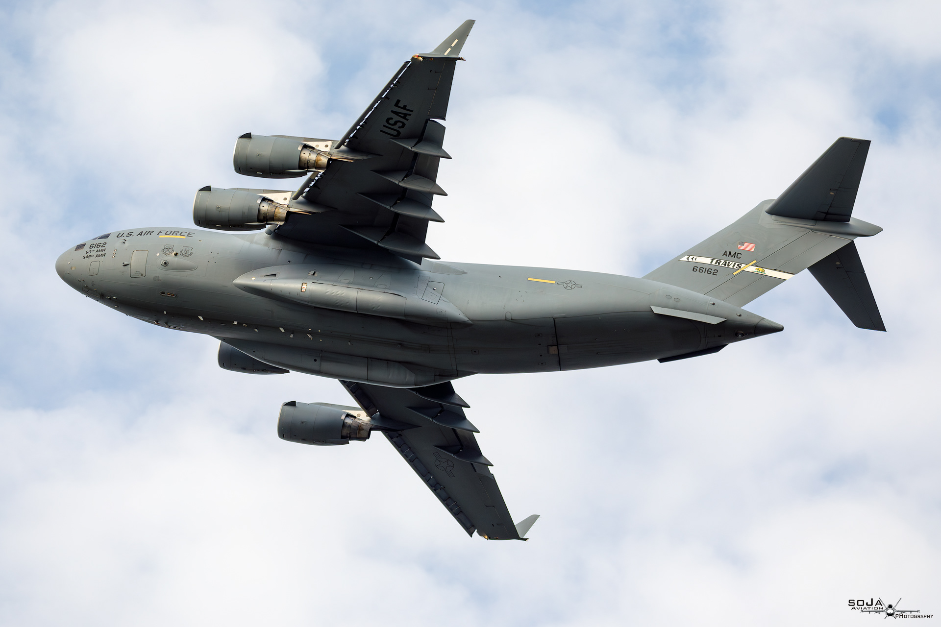 ID111023-USAF Boeing C-17A Globemaster III 06-6162 cn# 50171  F-170