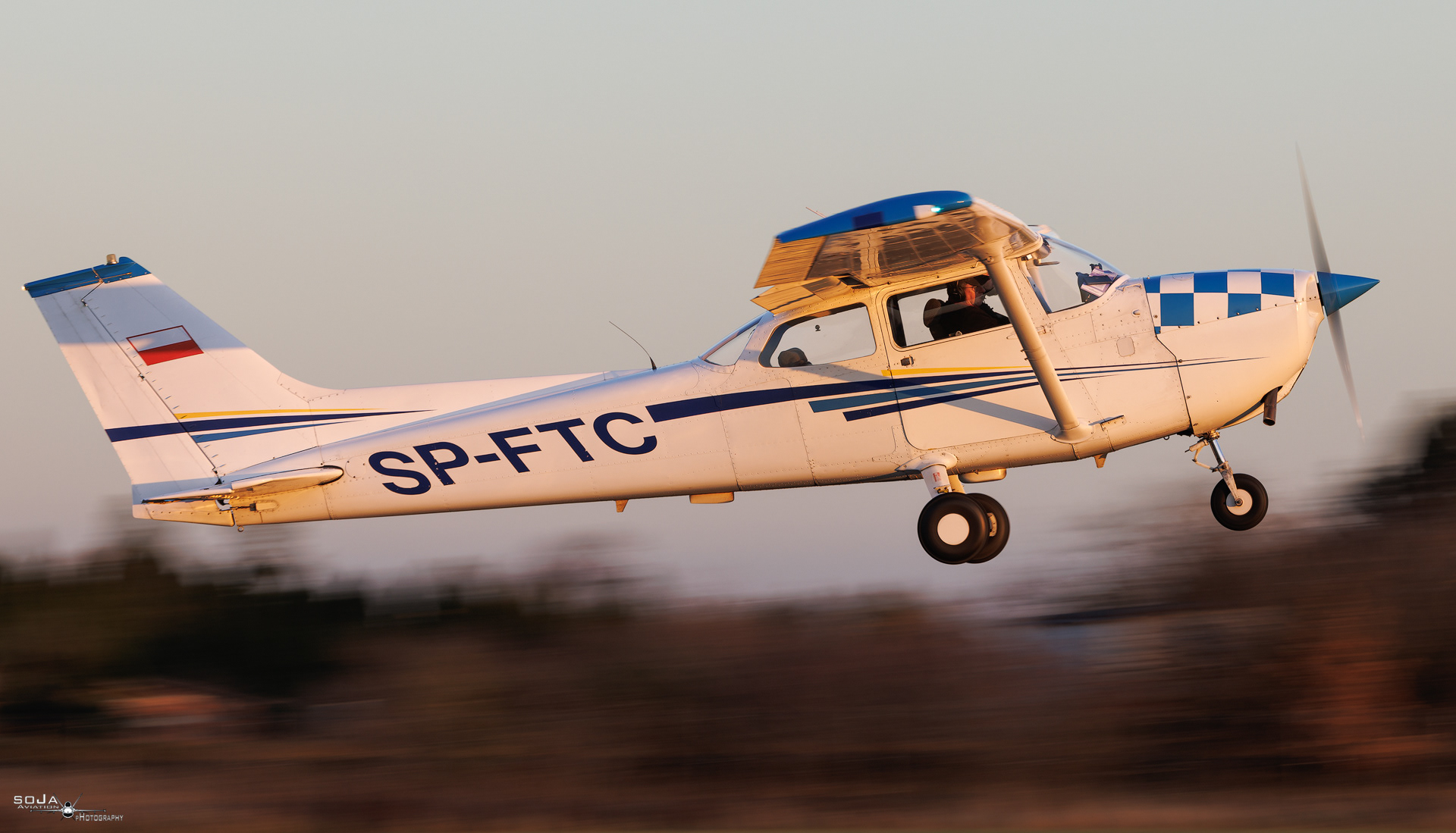 ID071125 - Sunset EPPT I4A Cessna 172M Skyhawk SP-FTC cn #17263858