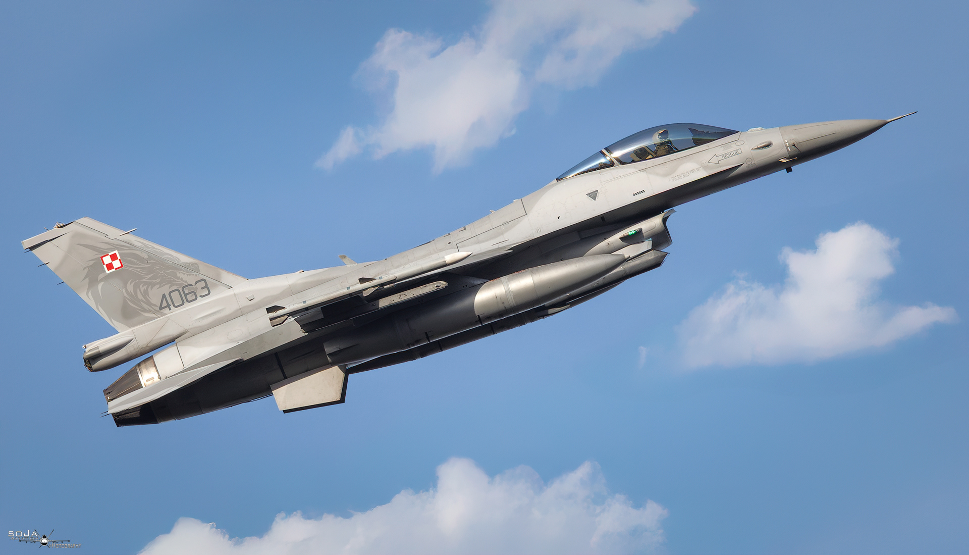 ID041125 - Lockheed Martin F-16C 4063 03-0063 cn# JC-24 Takeoff