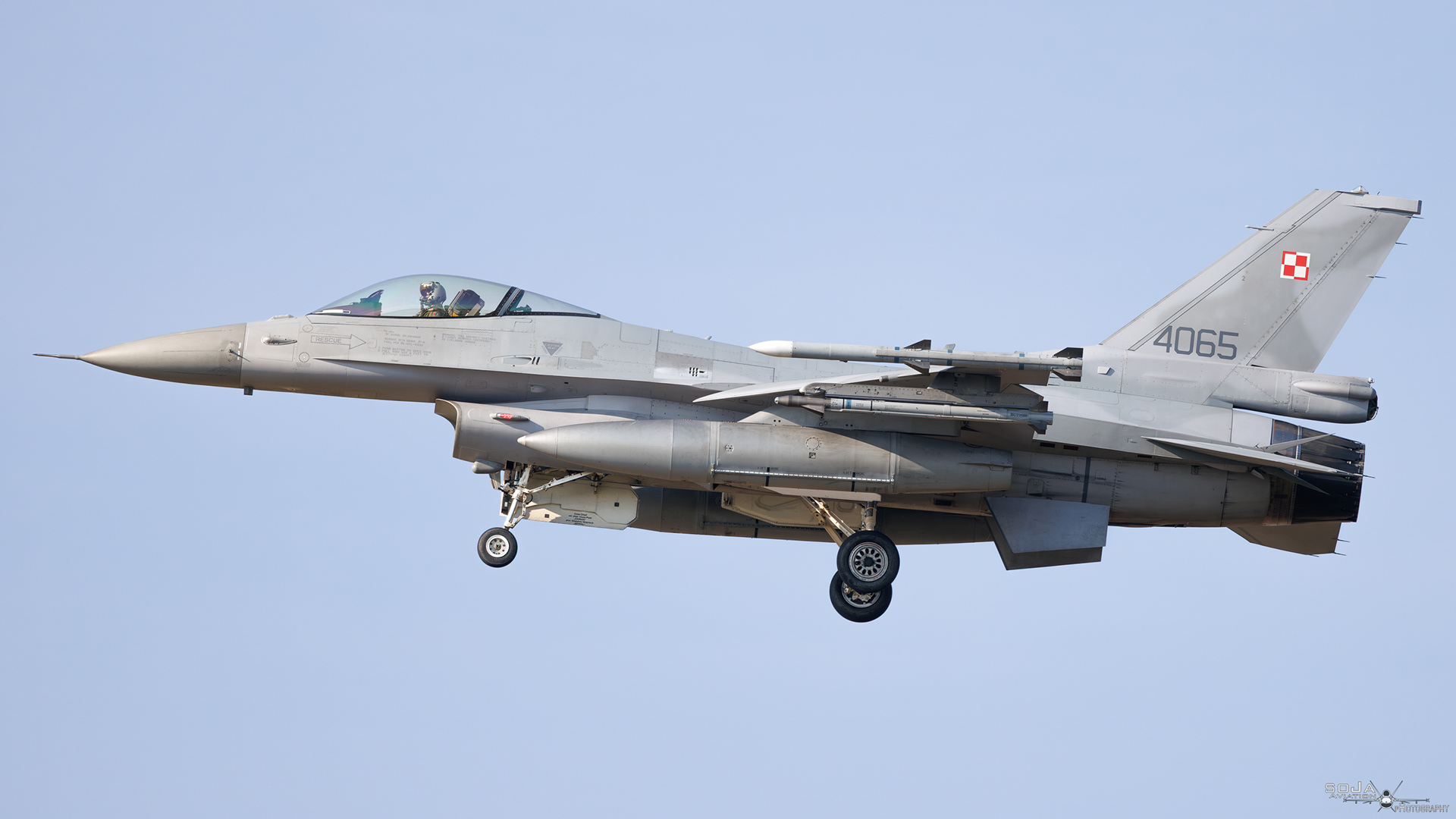 IDxx0725 - Lockheed Martin F-16C 4065 03-0065 cn# JC-26 #2