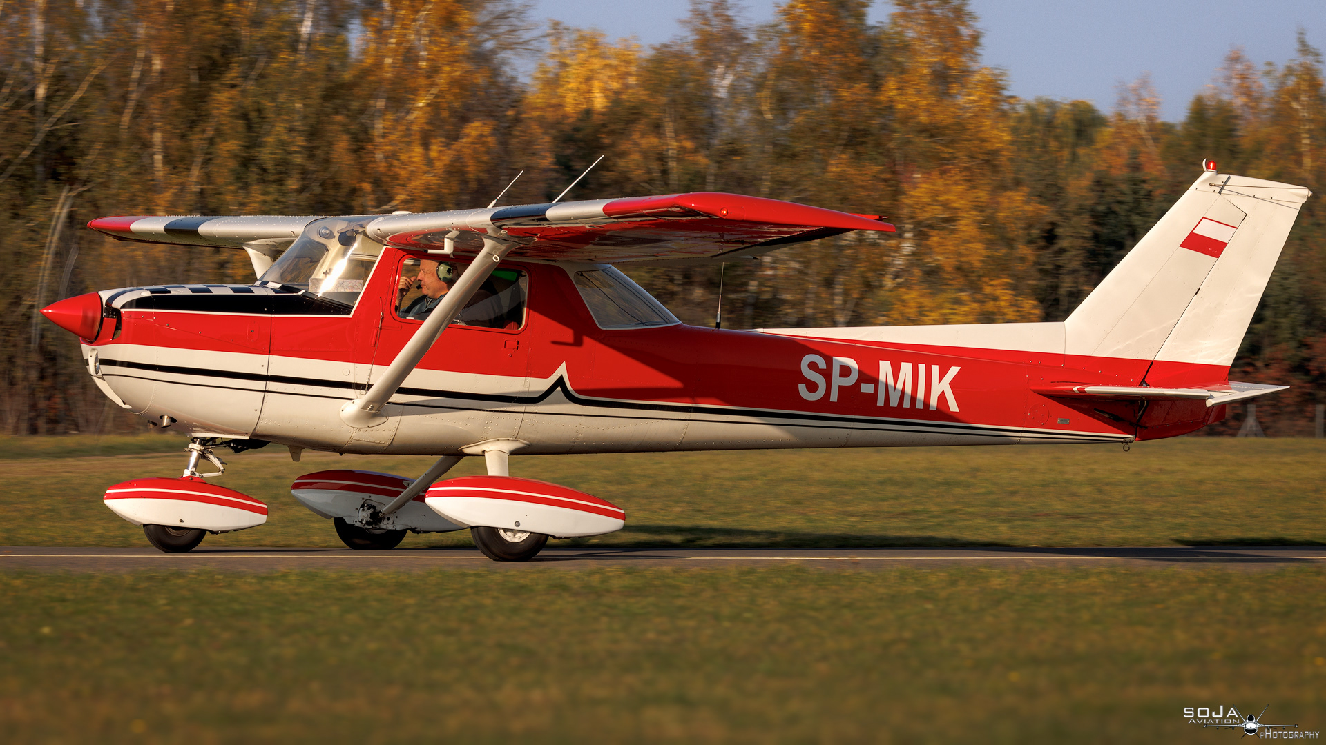 ID261024 - Reims-Cessna FRA150 L Aerobat SP-MIK cn# FRA1500149