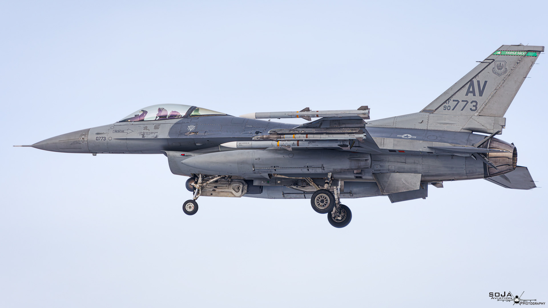ID060125 - Lockheed Martin F-16CM-40-CF 90-0773 AV 555th FS cn# 1C-381